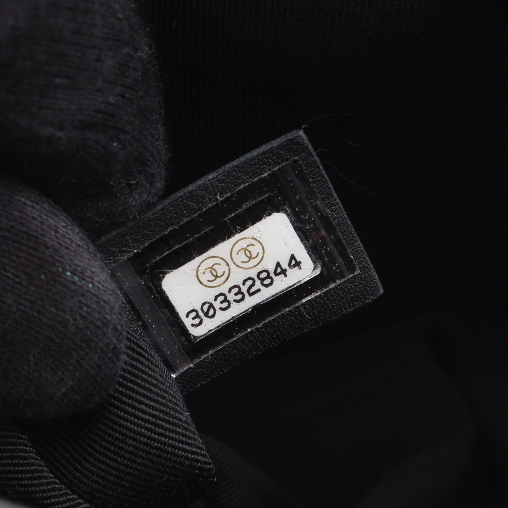 Chanel Black Leather Handbag Shoulder Bag (Pre-Owned)