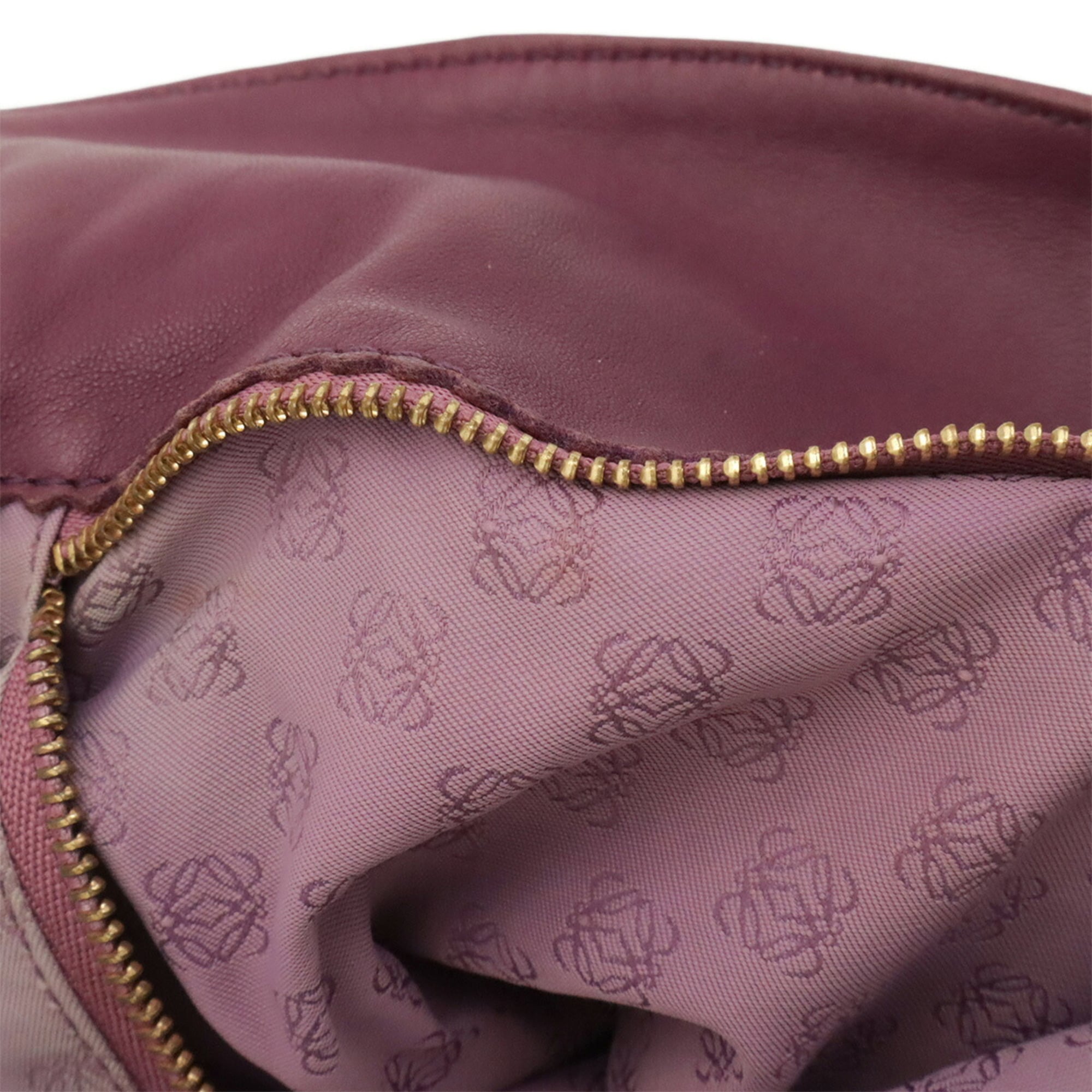 Loewe Purple Leather Pochette Shoulder Bag (Pre-Owned)