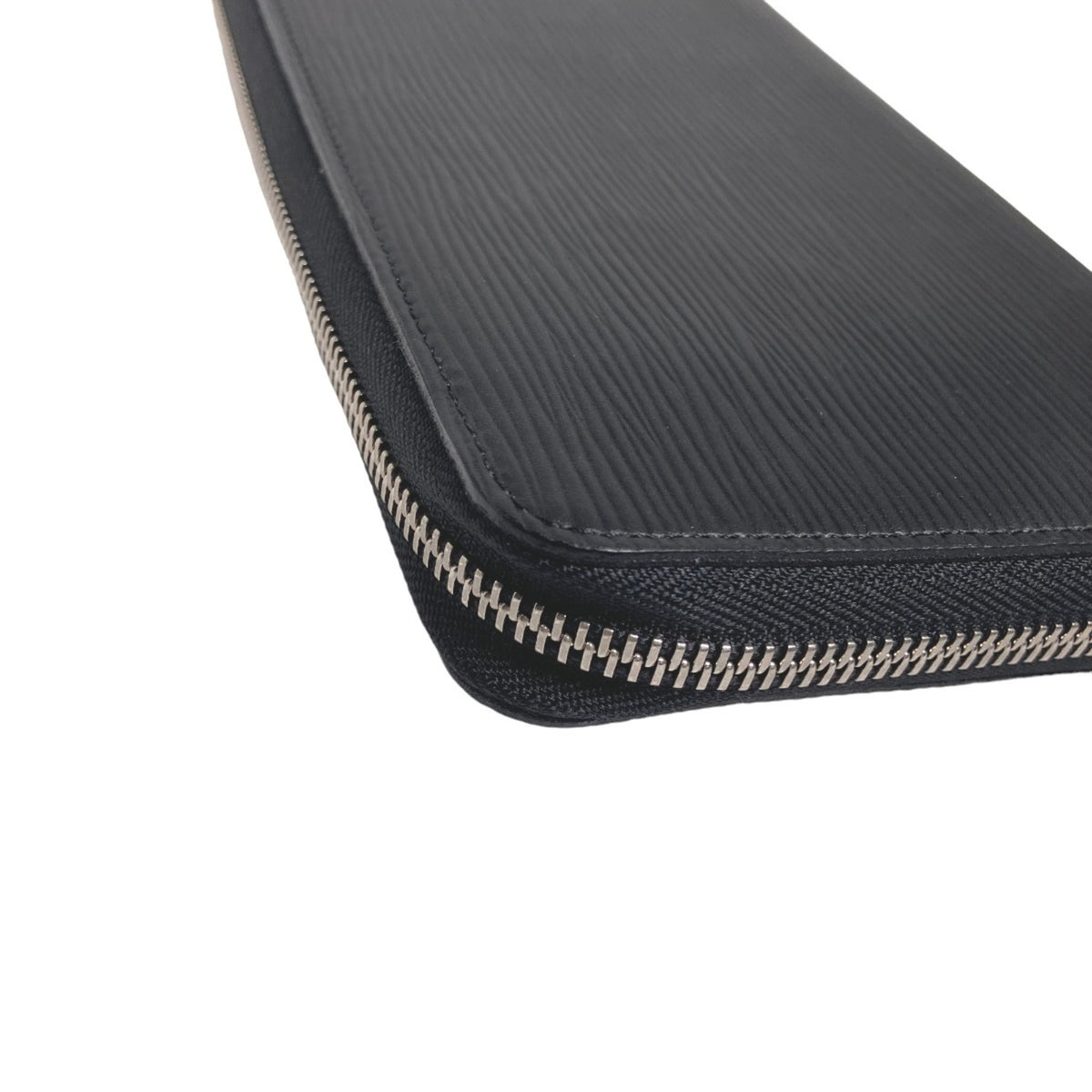 Louis Vuitton Noir Epi Leather Long Wallet (Bi-Fold) (Pre-Owned)