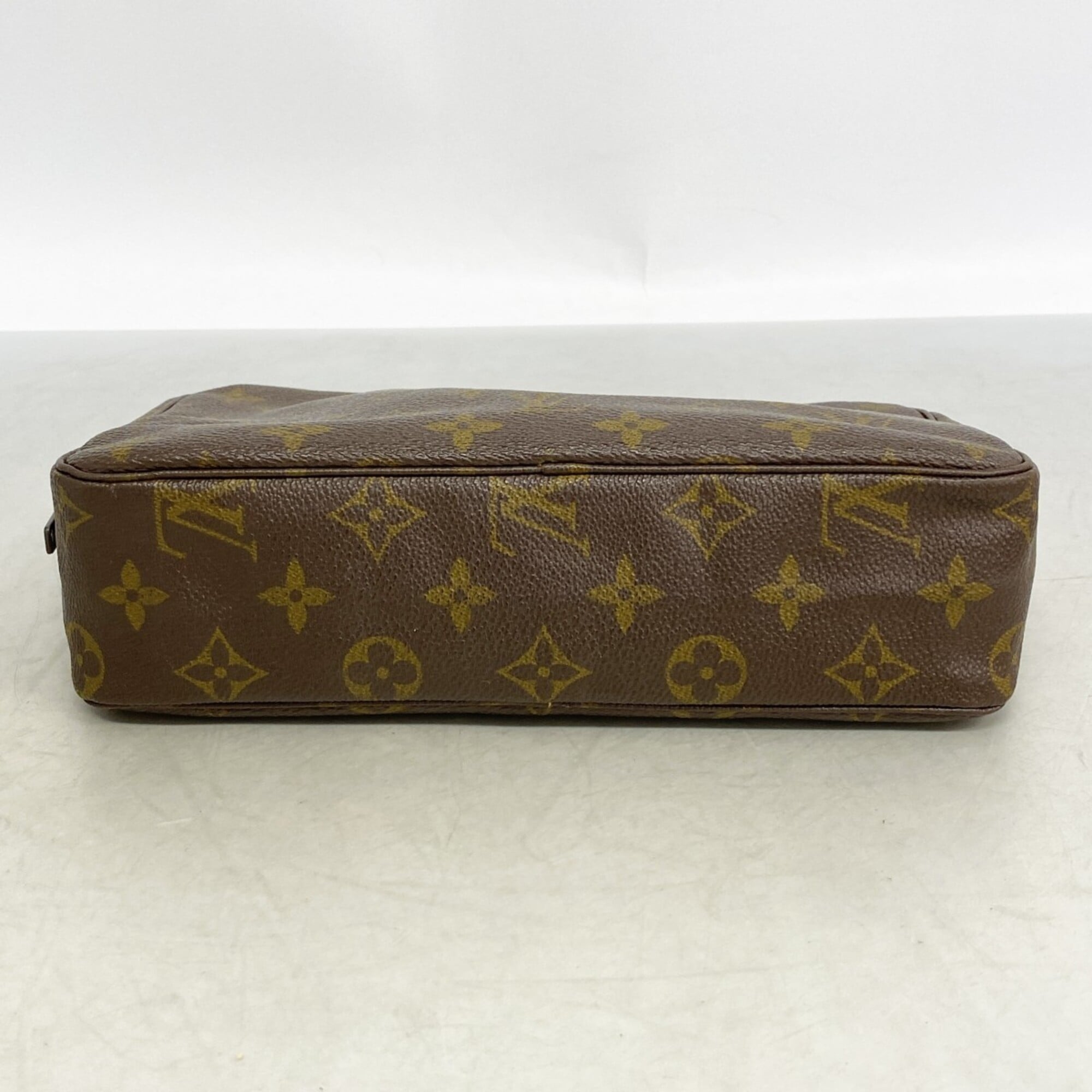 Louis Vuitton Brown Pouch (Pre-Owned)