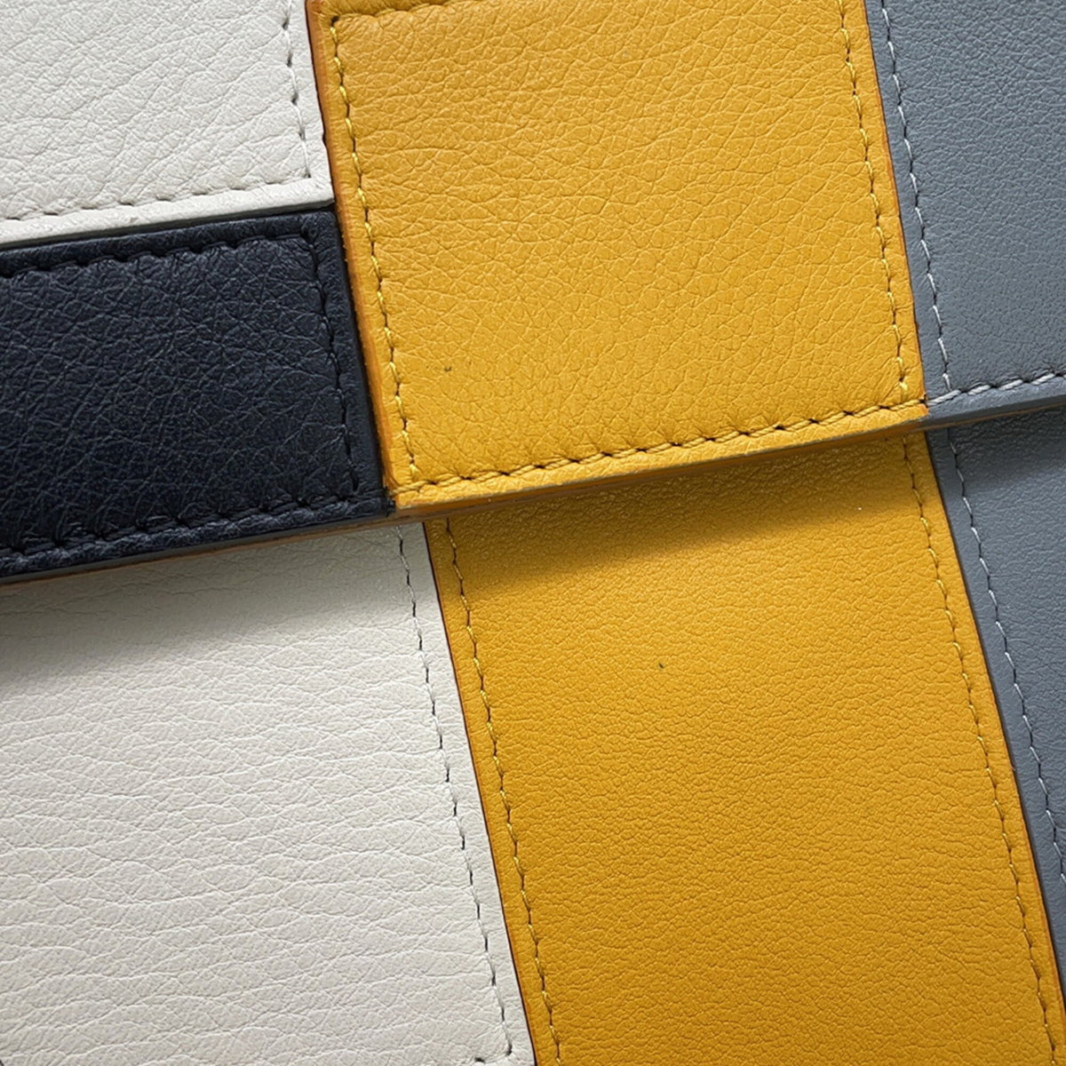 Fendi Multi-Color Leather Handbag (Pre-Owned)