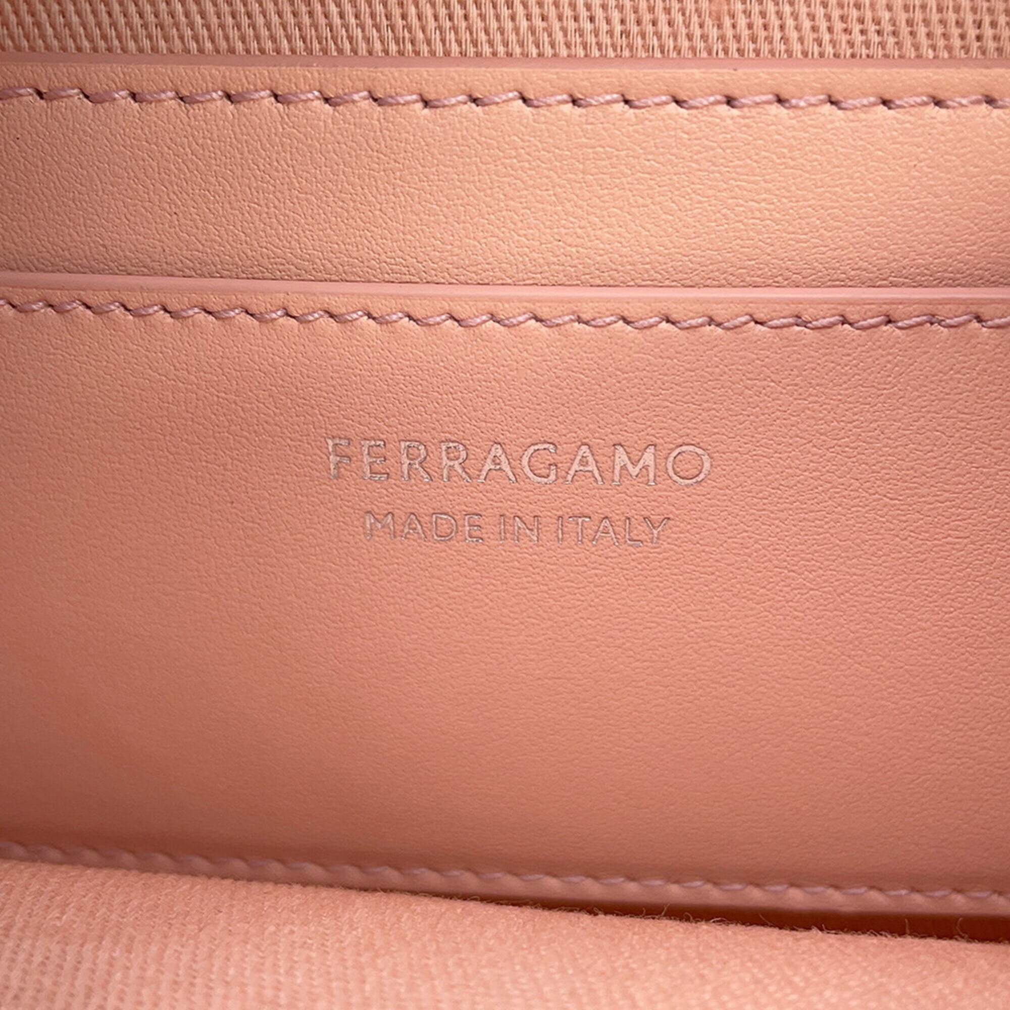 Salvatore Ferragamo Light Pink Leather Handbag Shoulder Bag (Pre-Owned)