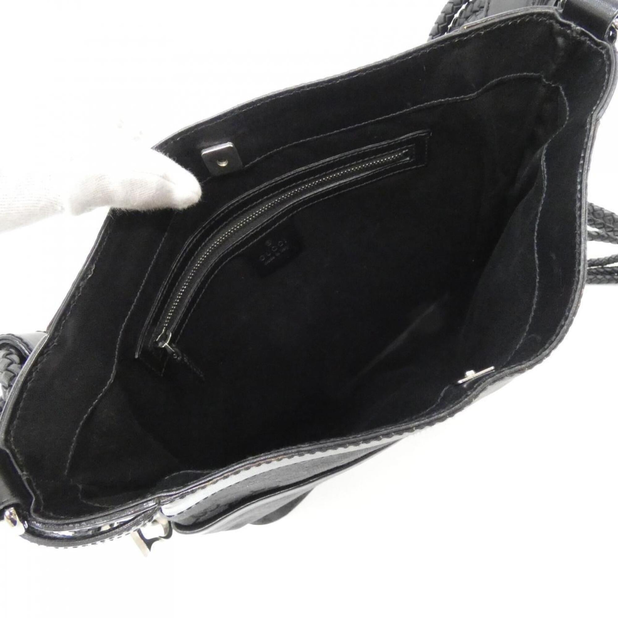 Gucci Gg Canvas Black Gg Canvas Shoulder Bag (Pre-Owned)