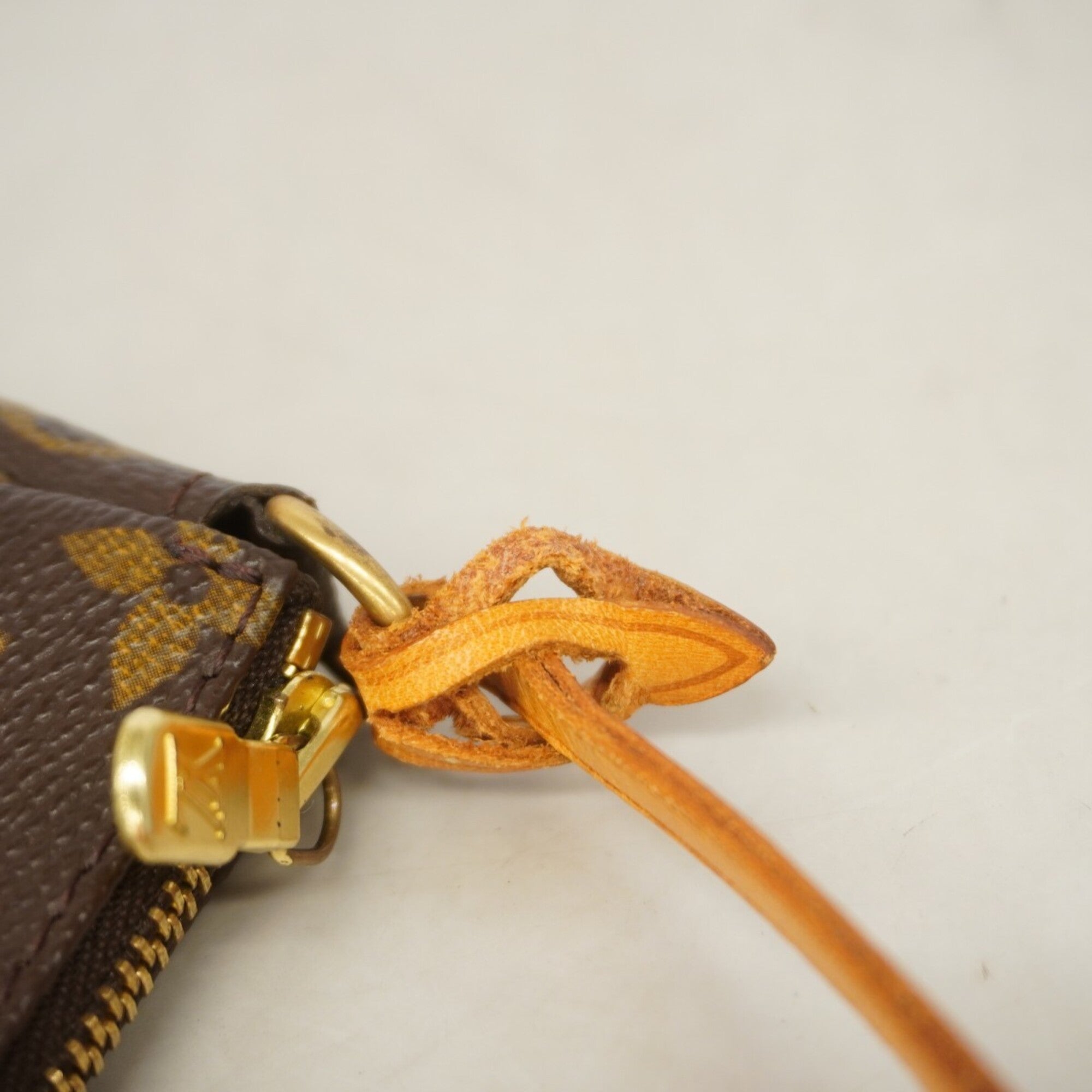 Louis Vuitton Brown Pouch (Pre-Owned)