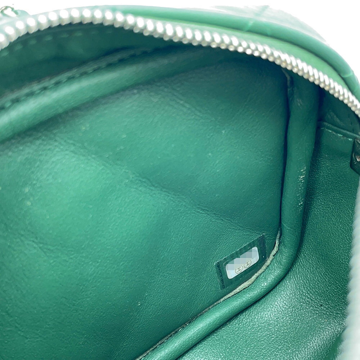 Chanel Matelasse Green Leather Pochette Shoulder Bag (Pre-Owned)