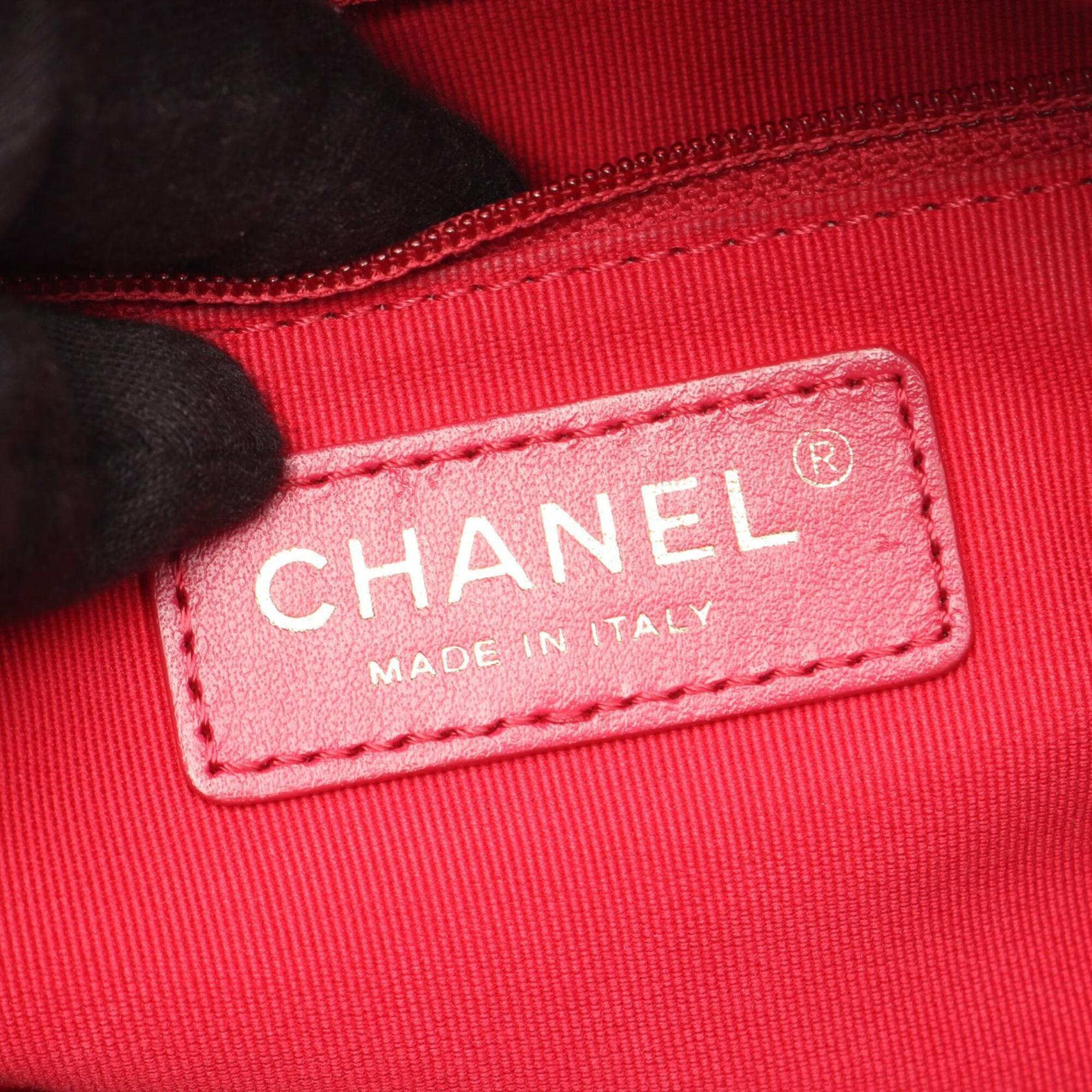 Chanel Black Leather Handbag Shoulder Bag (Pre-Owned)