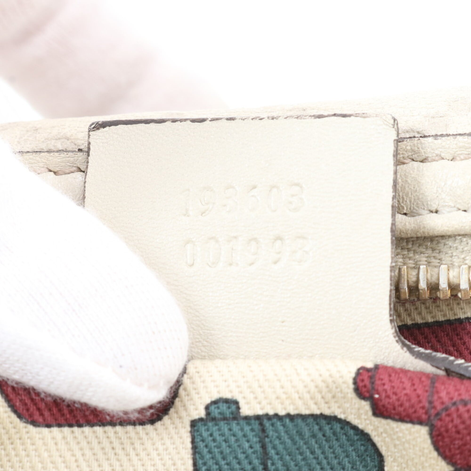 Gucci Guccissima Ivory Leather Handbag (Pre-Owned)