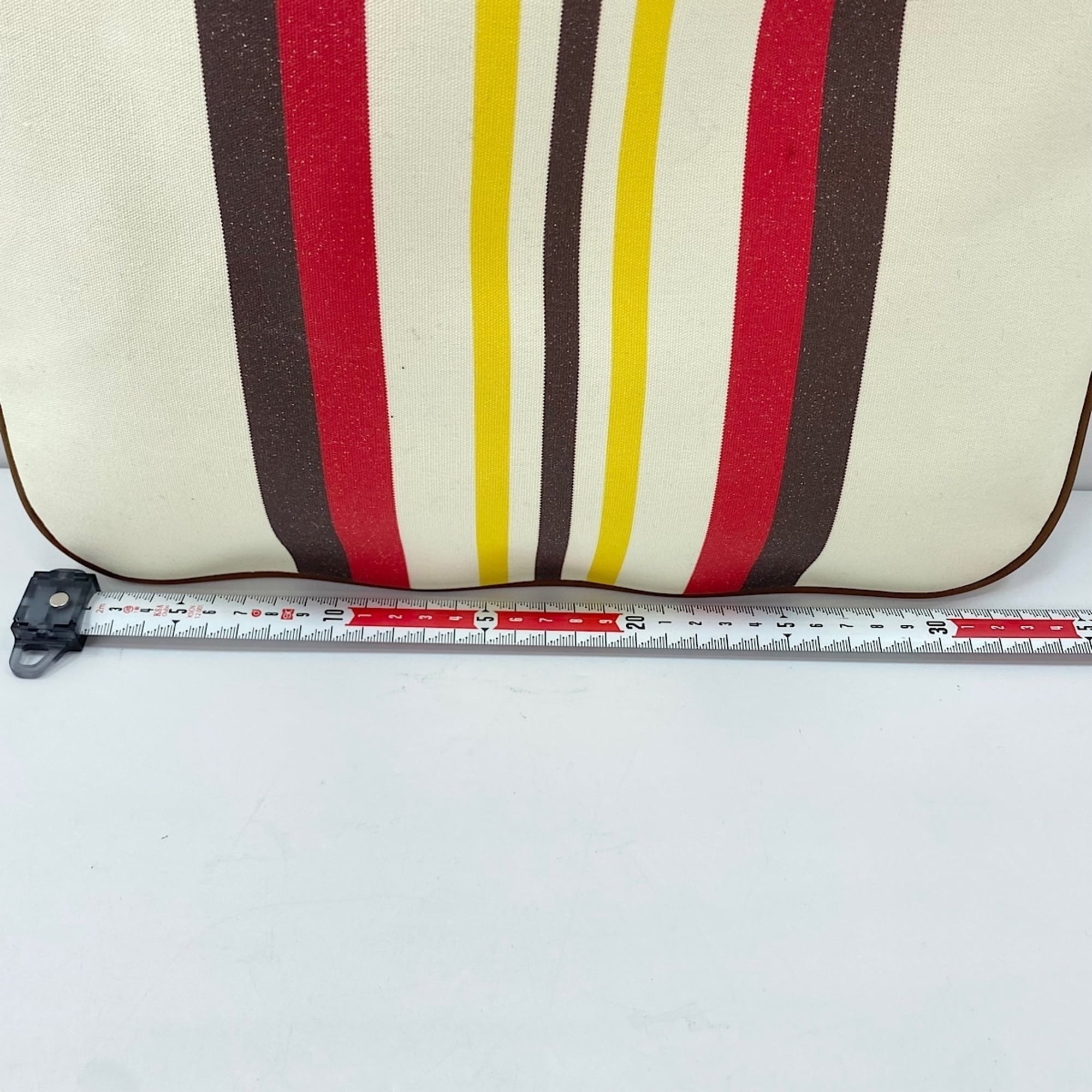 Miu Miu White Tote Bag (Pre-Owned)