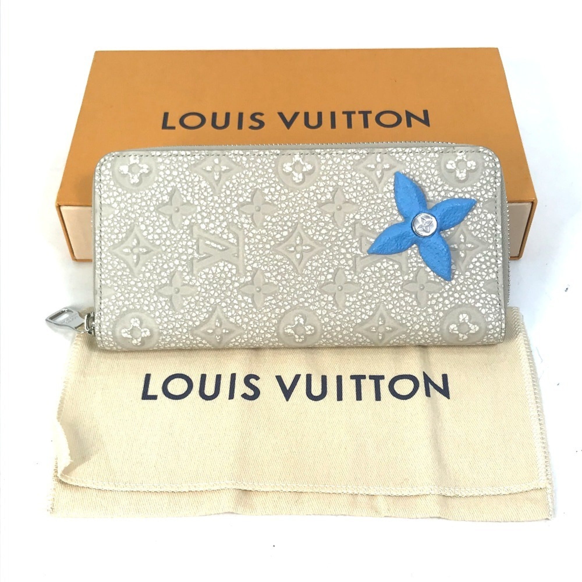 Louis Vuitton White Leather Long Wallet (Bi-Fold) (Pre-Owned)