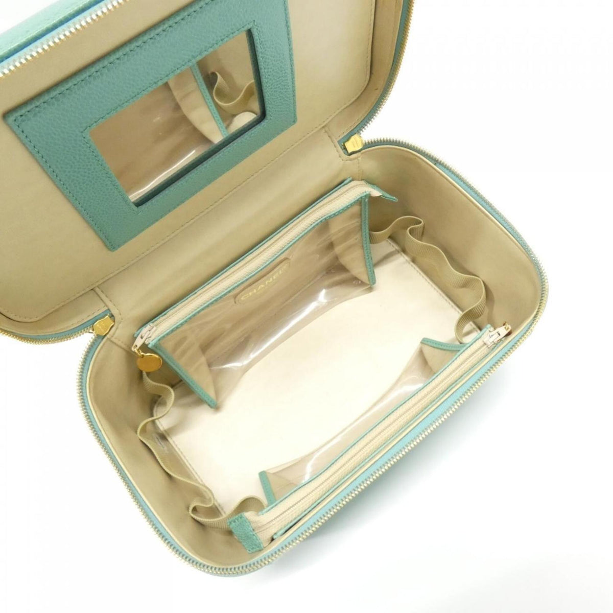 Chanel Green Grained Calfskin Handbag (Pre-Owned)