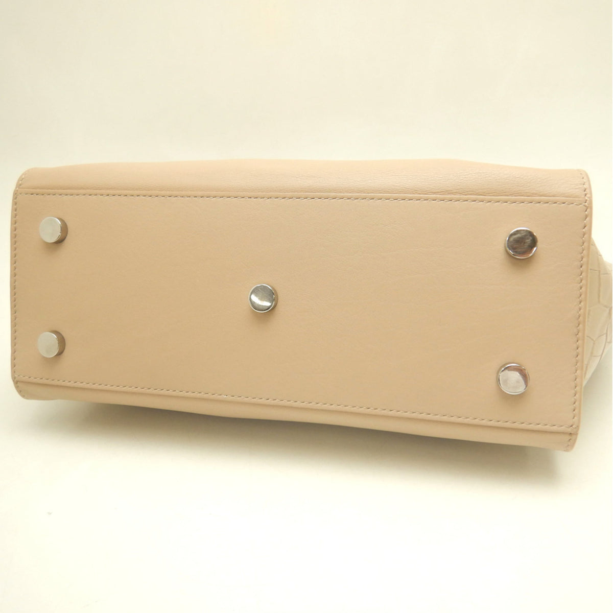 Saint Laurent Beige Leather Handbag (Pre-Owned)