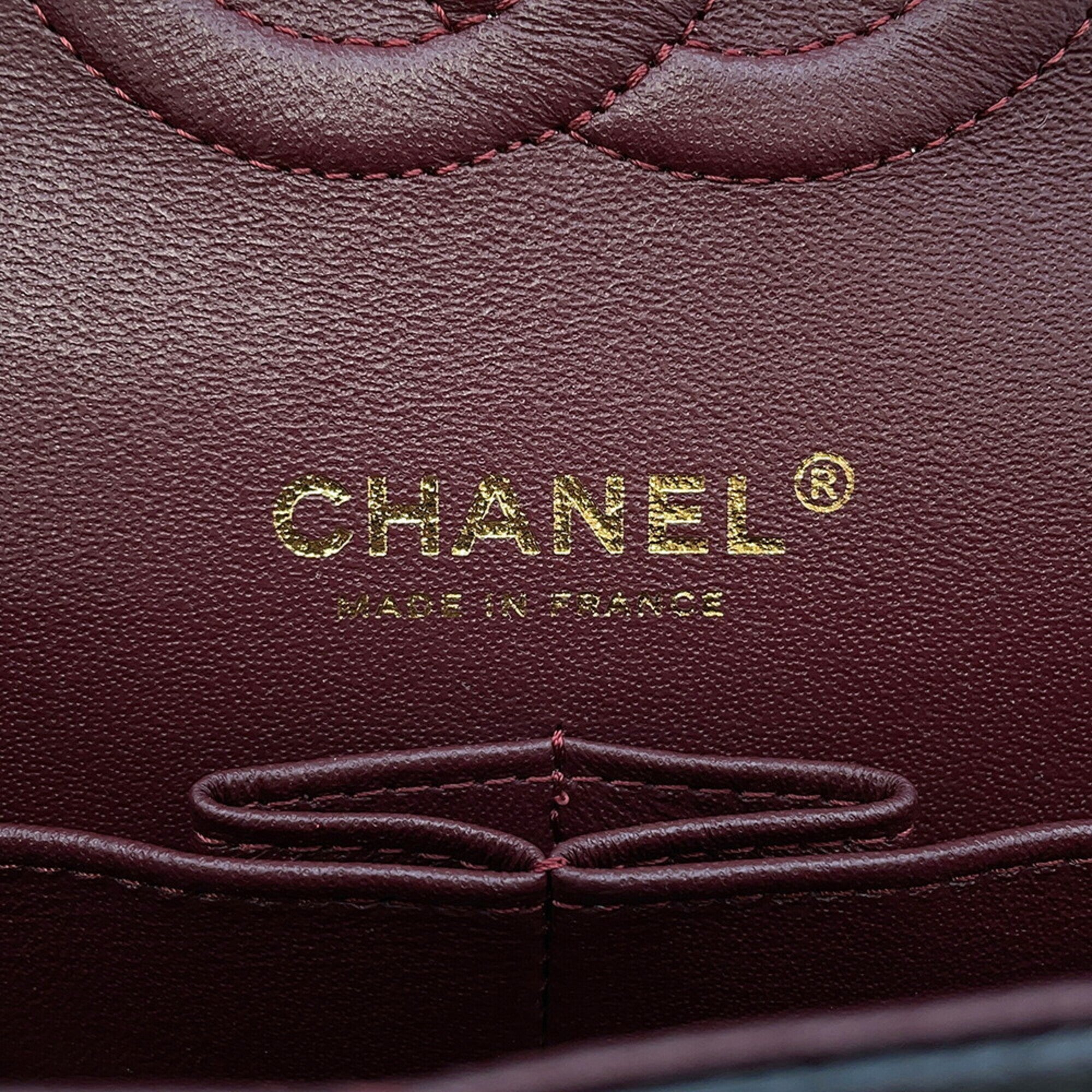 Chanel Black Grained Calfskin Handbag Shoulder Bag (Pre-Owned)