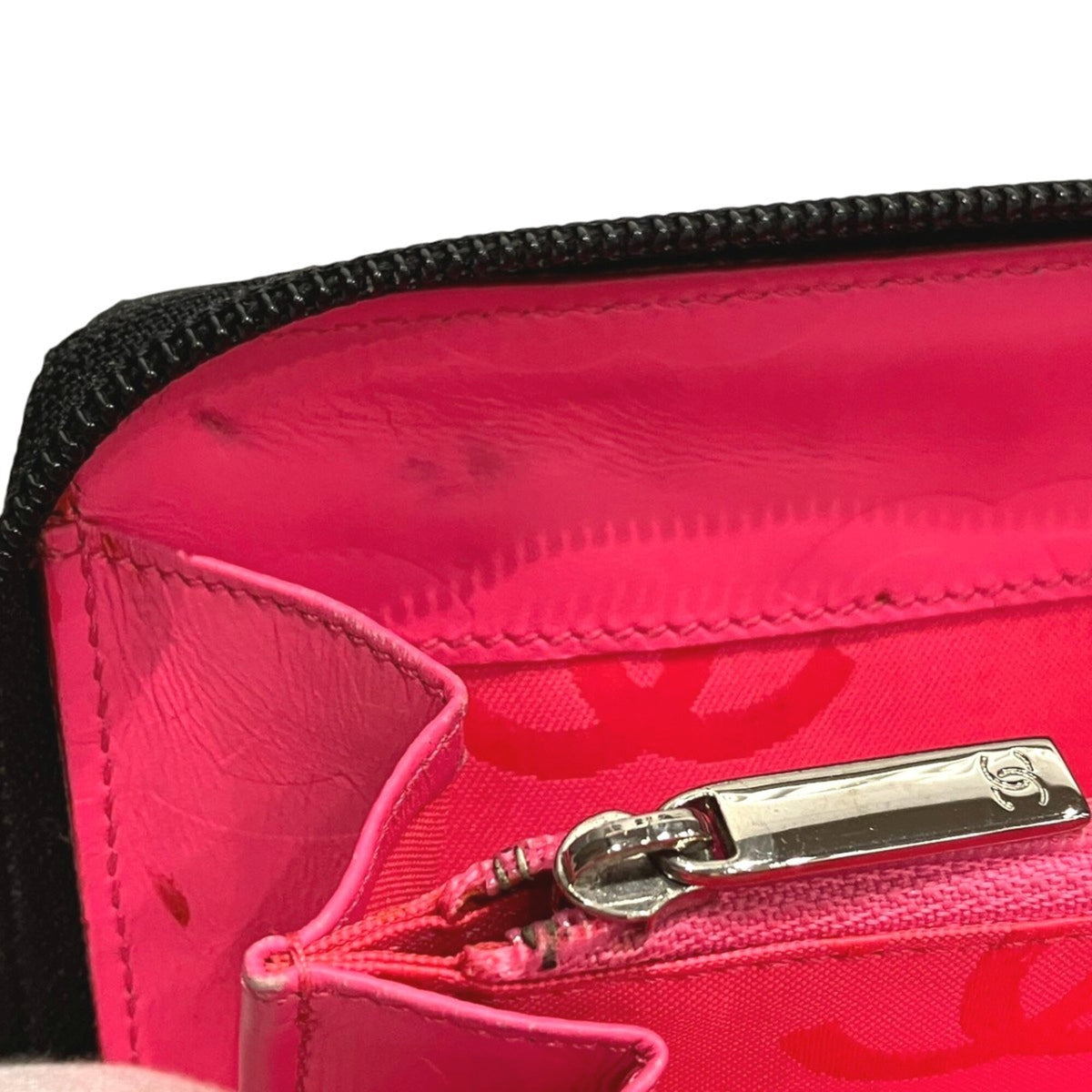 Chanel Black Leather Long Wallet (Bi-Fold) (Pre-Owned)