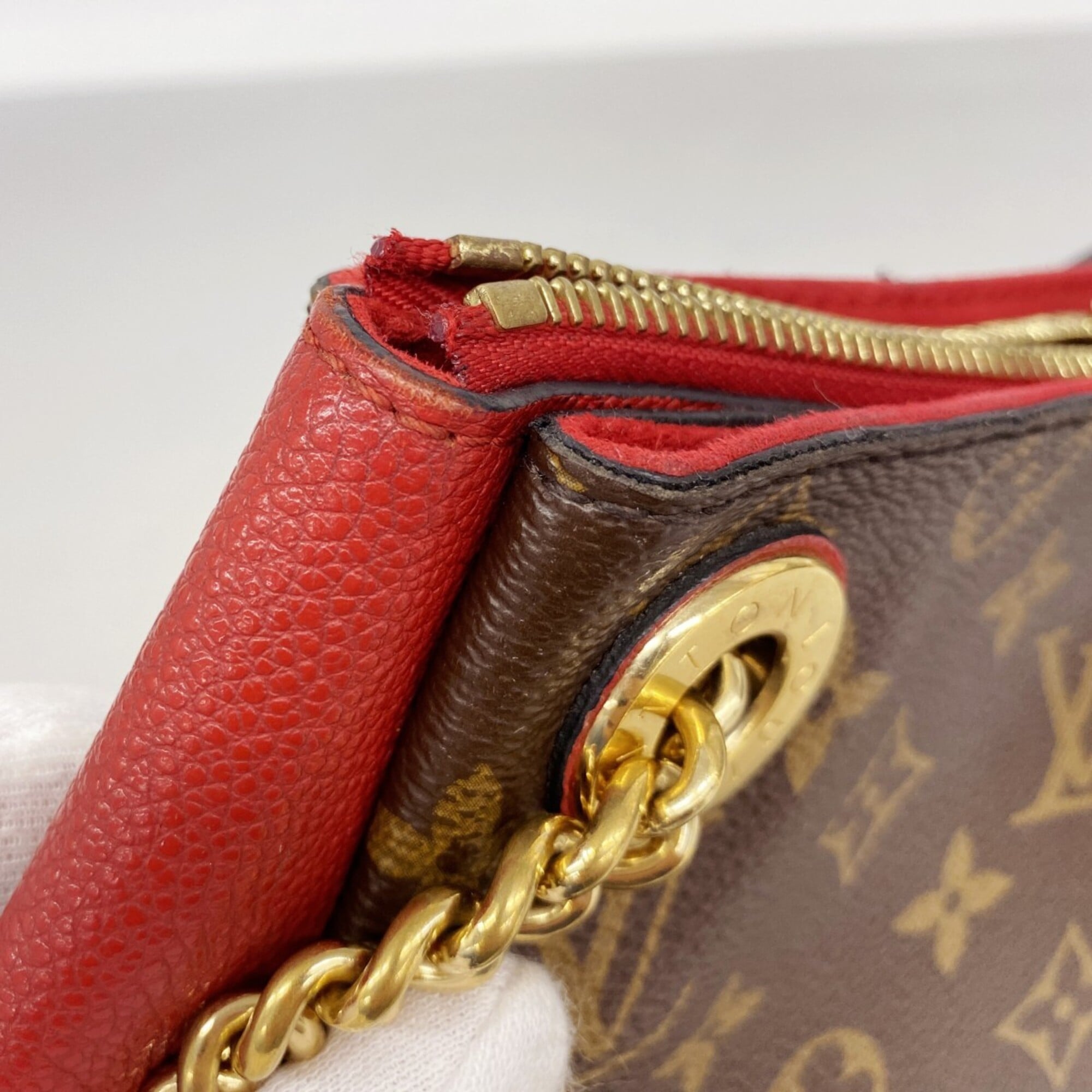 Louis Vuitton Cerise Shoulder Bag (Pre-Owned)