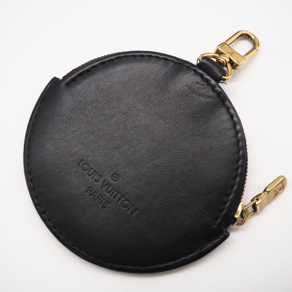 Louis Vuitton Black Leather Pochette Shoulder Bag (Pre-Owned)