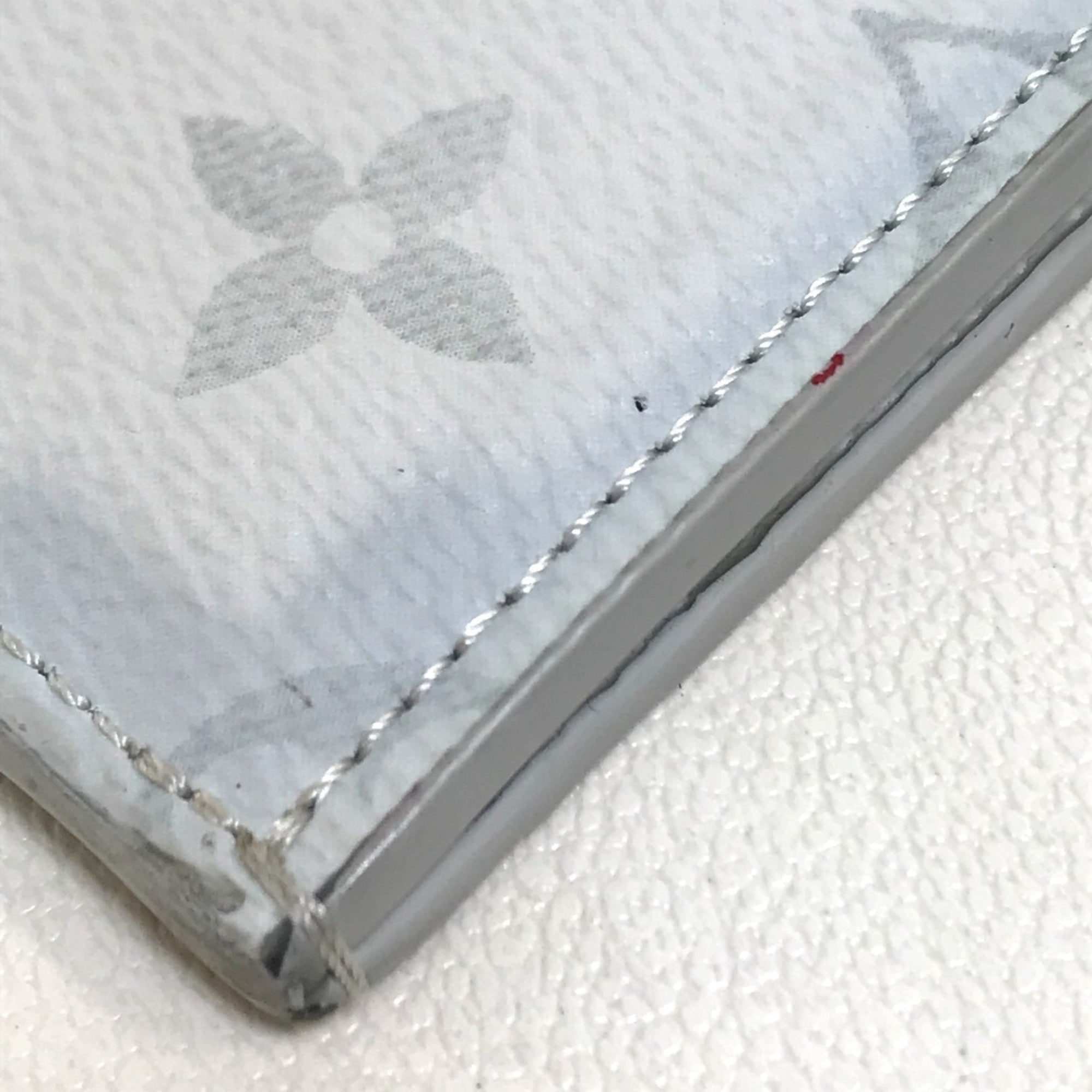 Louis Vuitton Blue Red Color White Monogram Clutch Bag Pochette (Pre-Owned)