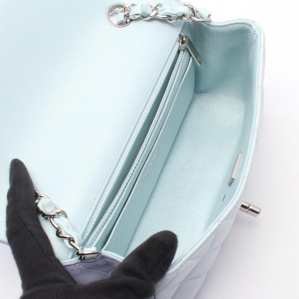 Chanel Blue Purple White Leather Handbag Shoulder Bag (Pre-Owned)