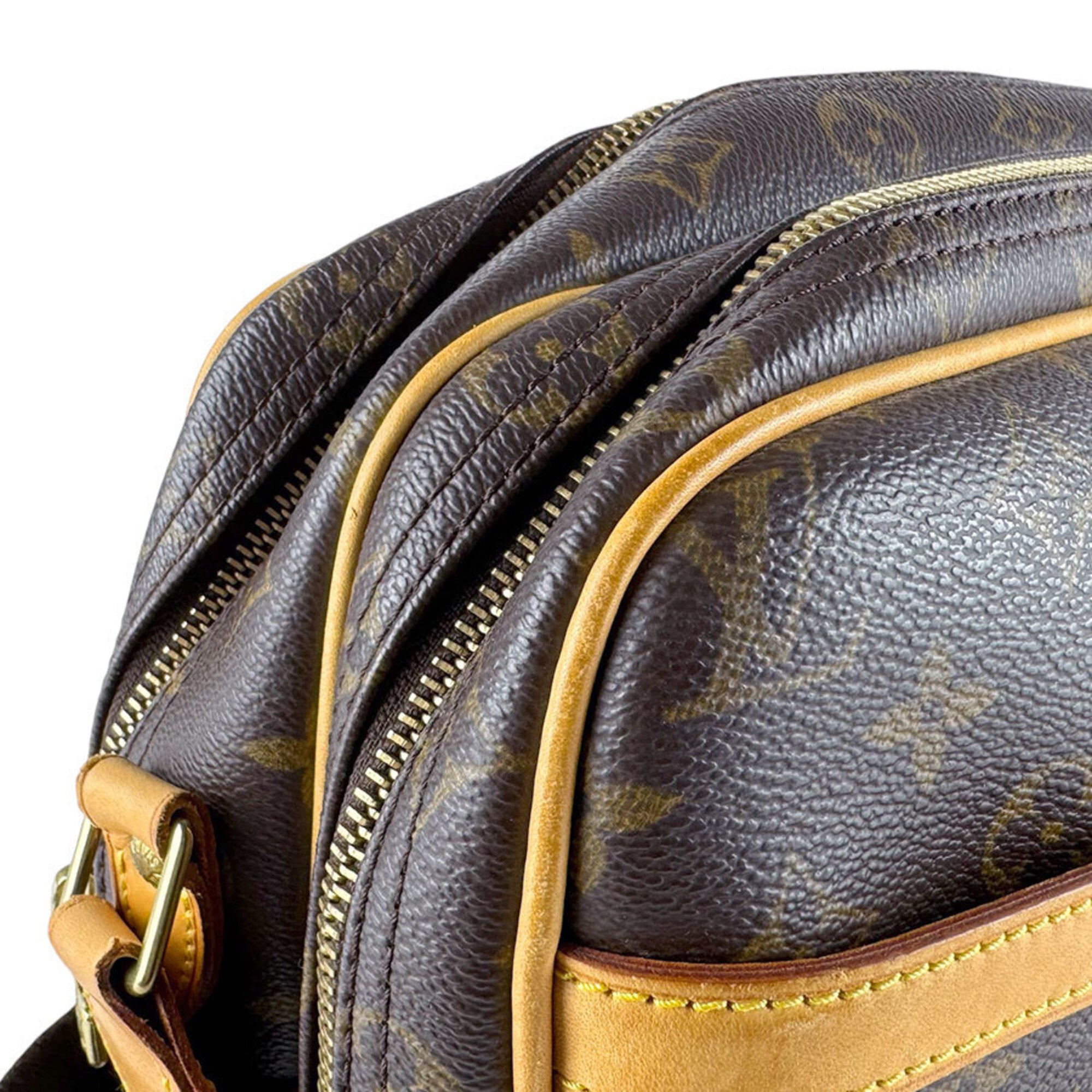 Louis Vuitton Brown Monogram Monogram Shoulder Bag (Pre-Owned)