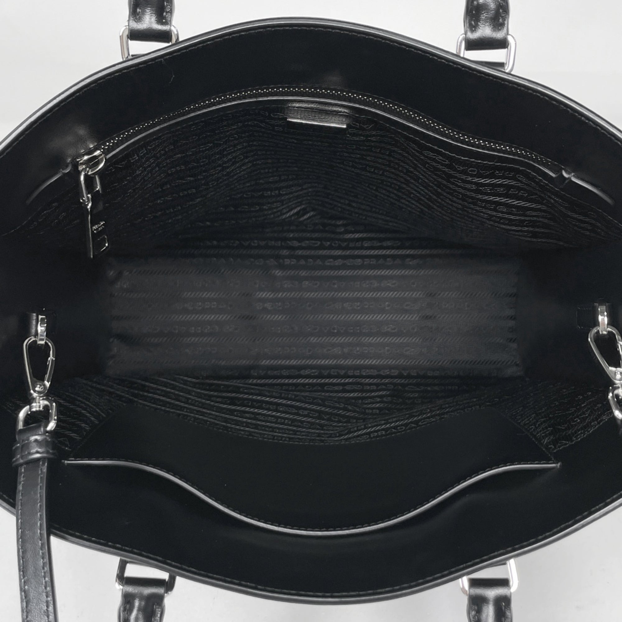Prada Black Leather Tote Bag (Pre-Owned)
