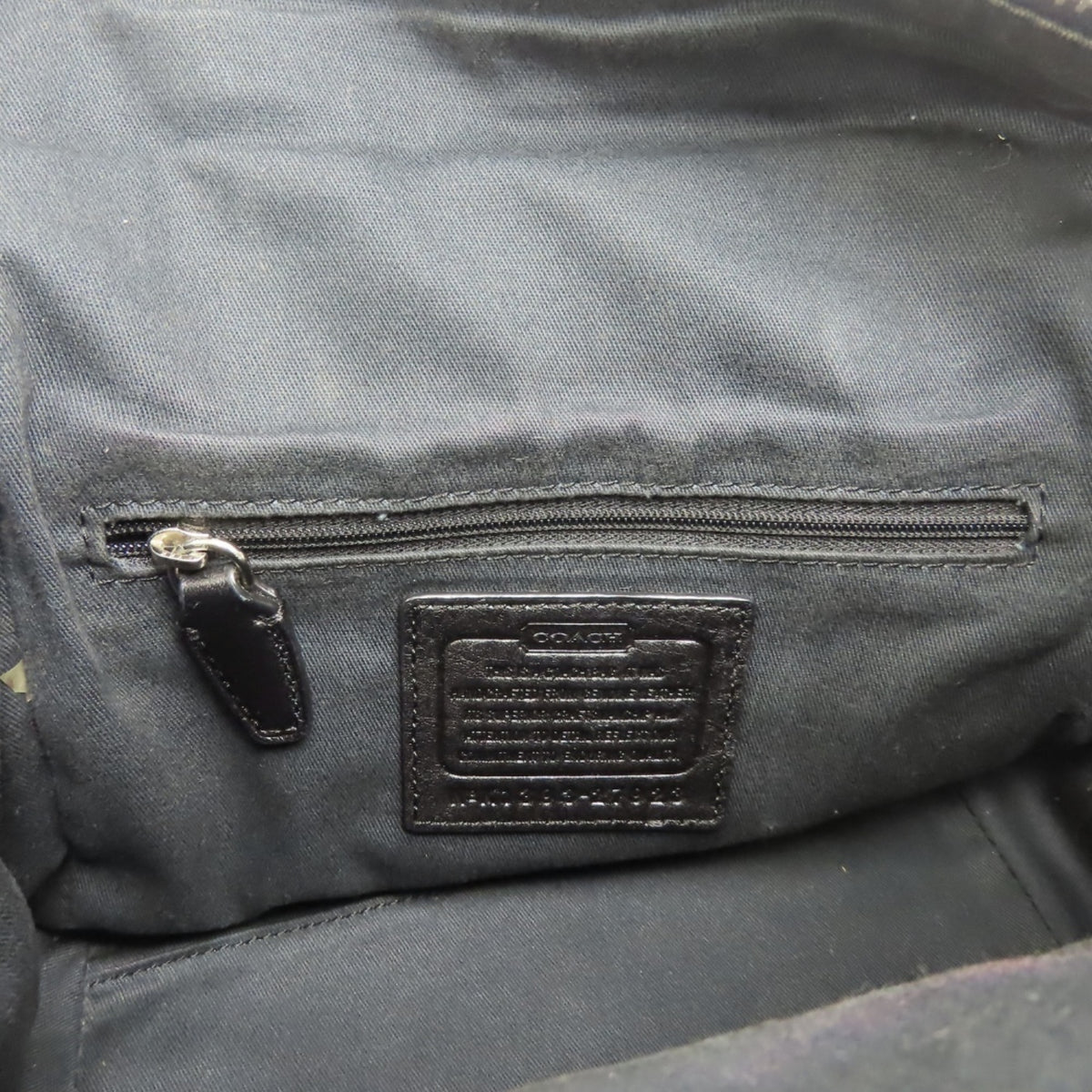 Coach Black Leather Handbag (Pre-Owned)