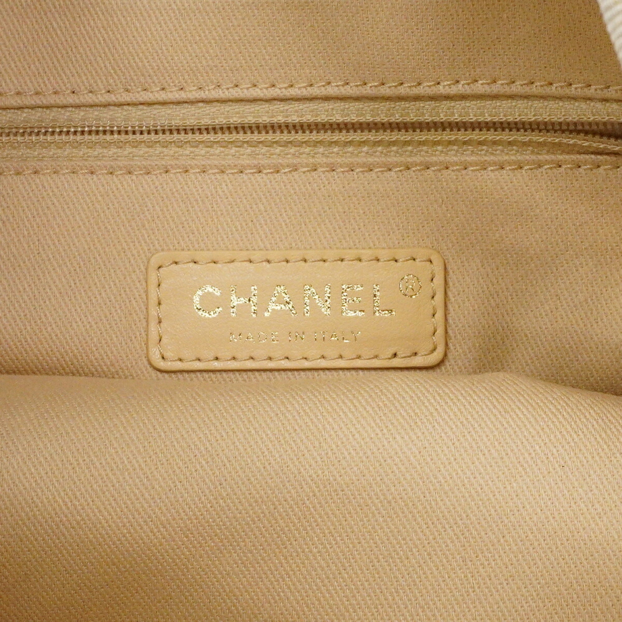 Chanel Gold Ivory Shoulder Bag (Pre-Owned)