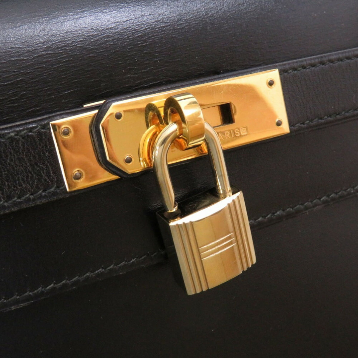 Hermes Black Box Calf Leather Handbag (Pre-Owned)