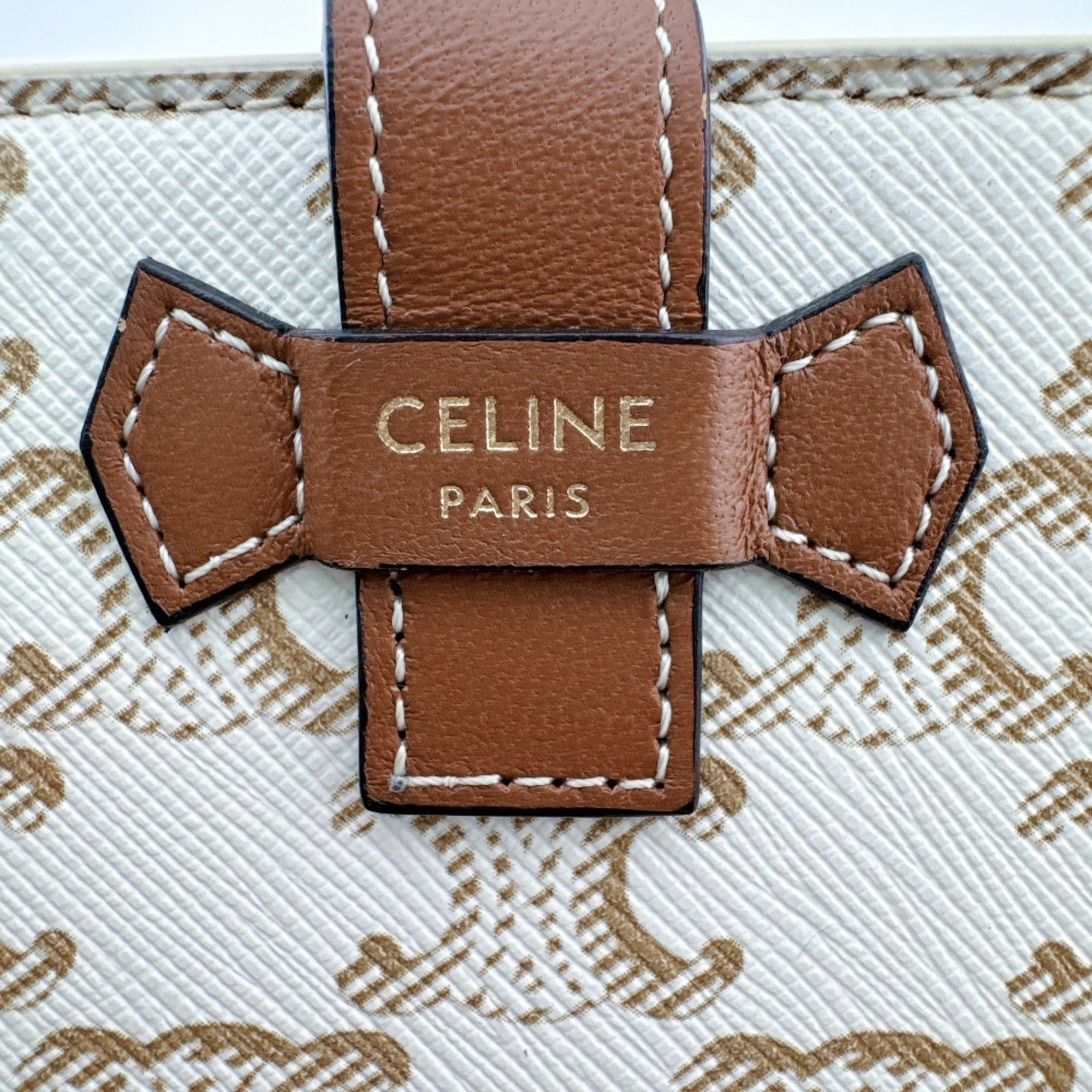 Celine White Leather Wallet (Bi-Fold) (Pre-Owned)