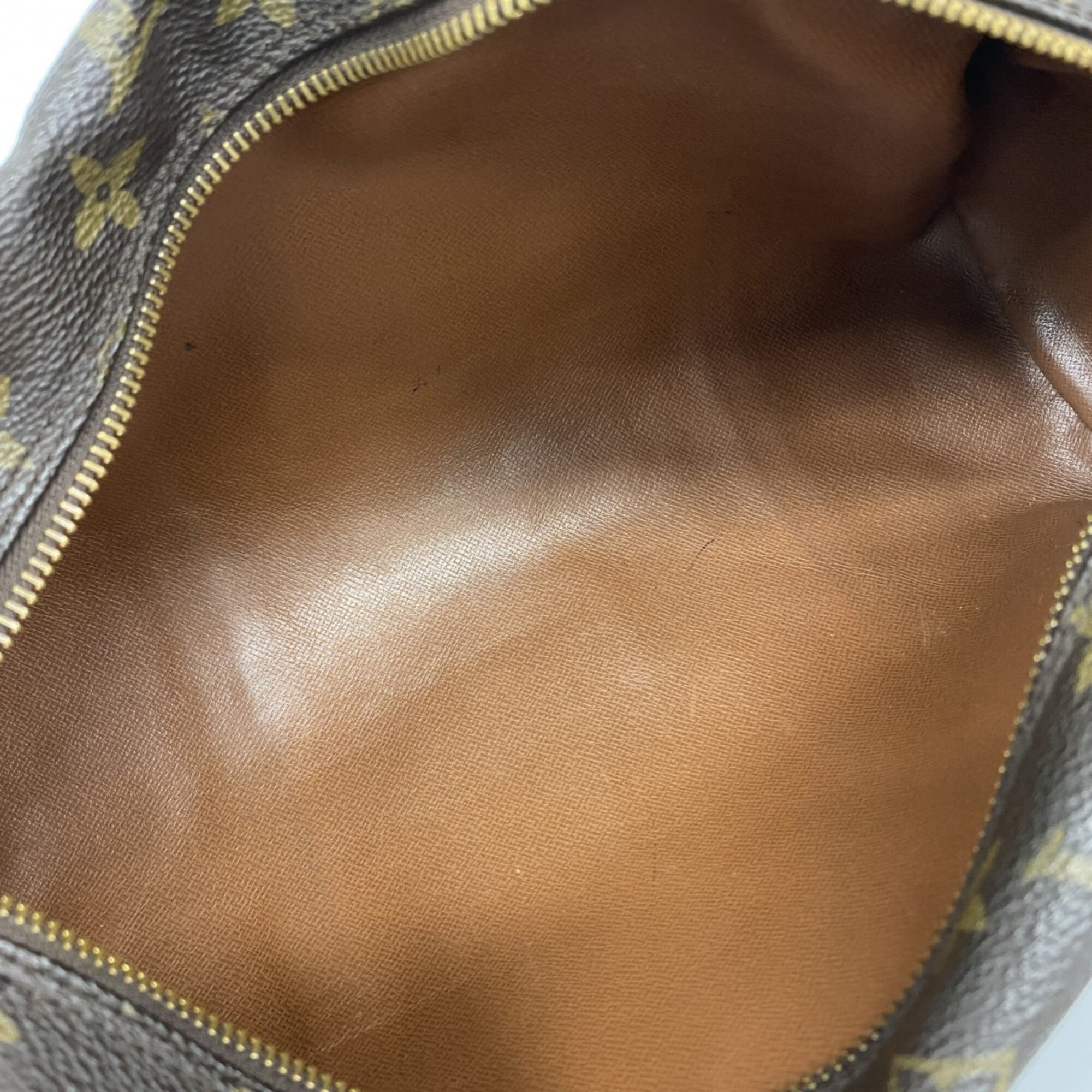 Louis Vuitton Brown Handbag (Pre-Owned)