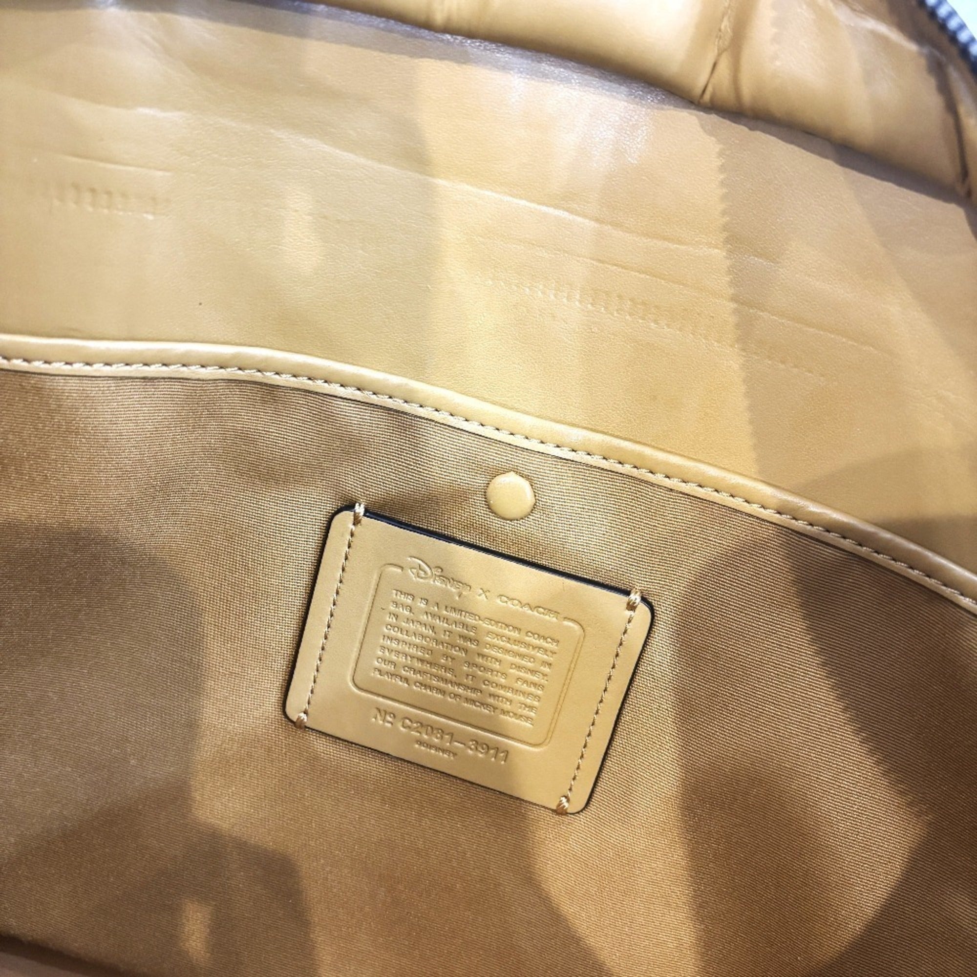 Coach Black Tote Bag (Pre-Owned)