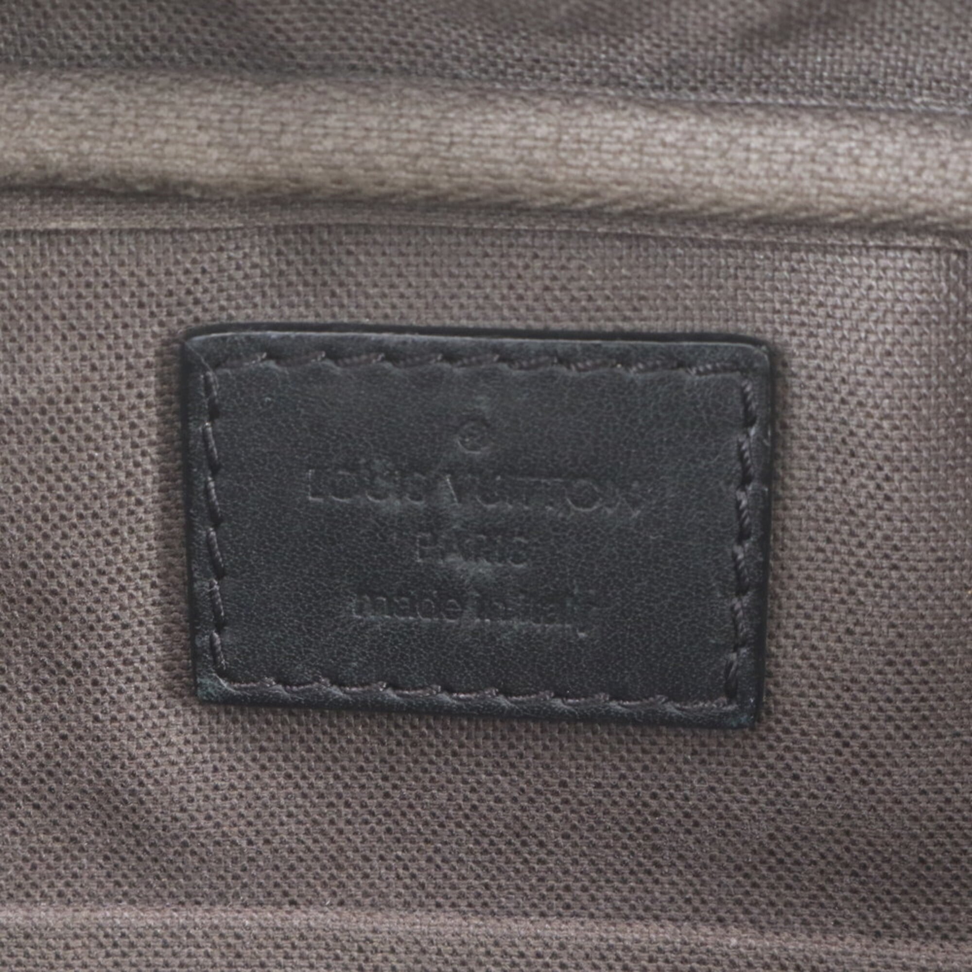 Louis Vuitton Onyx Leather Pouch Sling Bag (Pre-Owned)