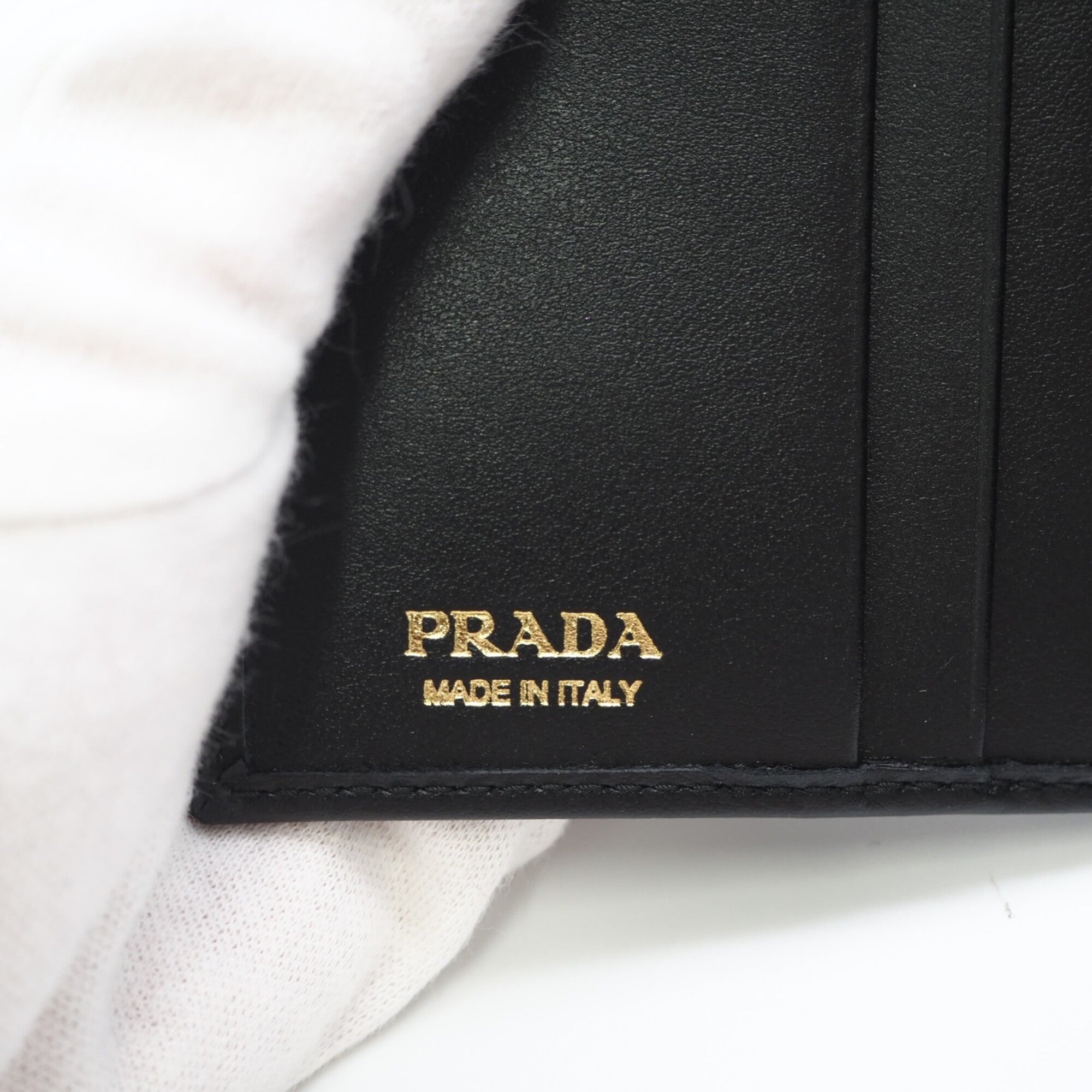 Prada Black Leather Wallet (Bi-Fold) (Pre-Owned)