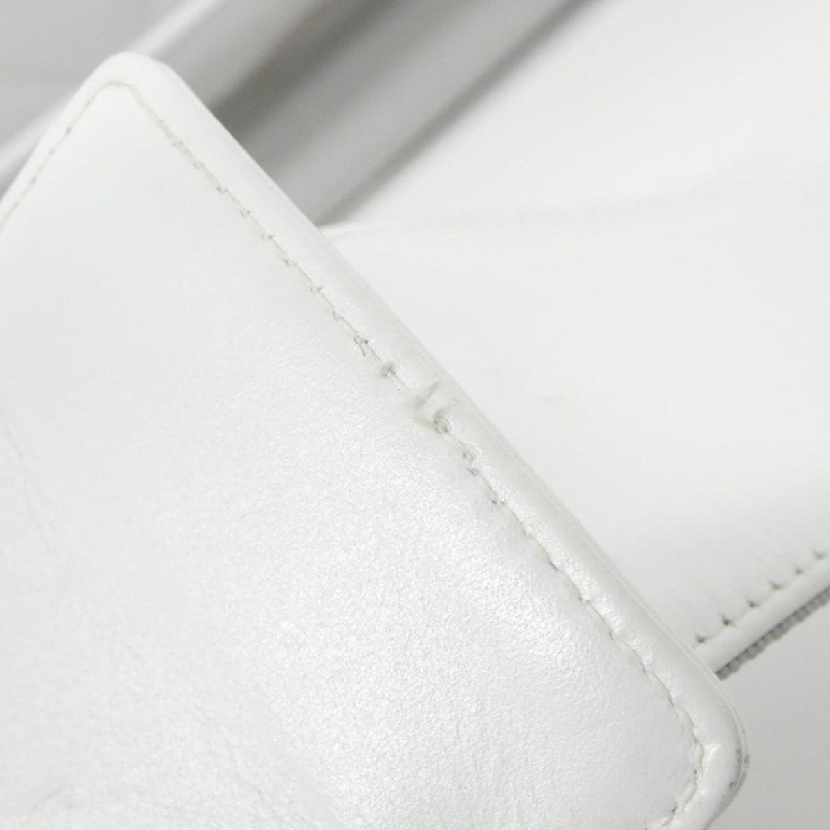 Chanel Gray White Canvas Shoulder Bag (Pre-Owned)