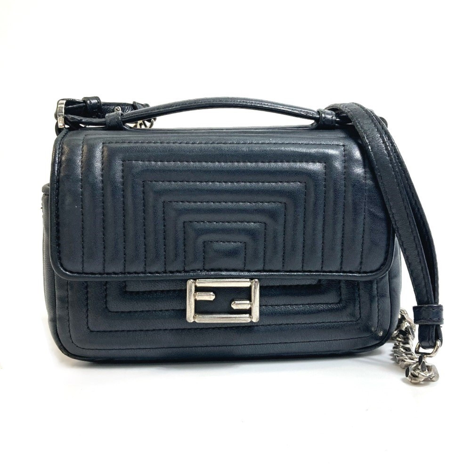 Fendi Black Leather Shoulder Bag (Pre-Owned)