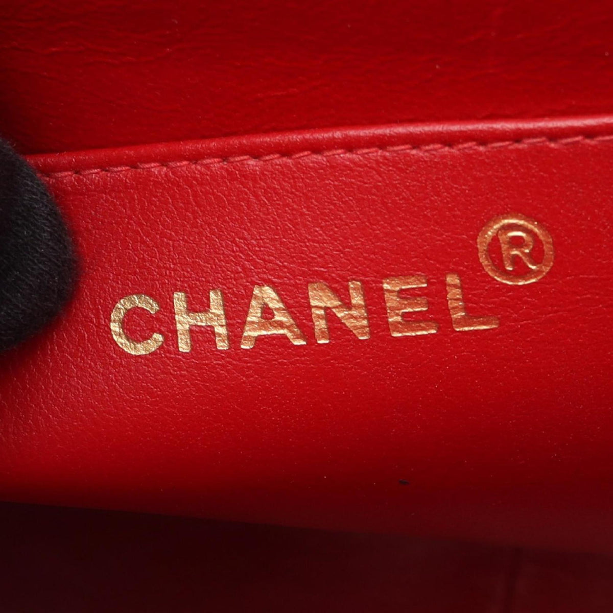 Chanel Red Color Leather Shoulder Bag (Pre-Owned)