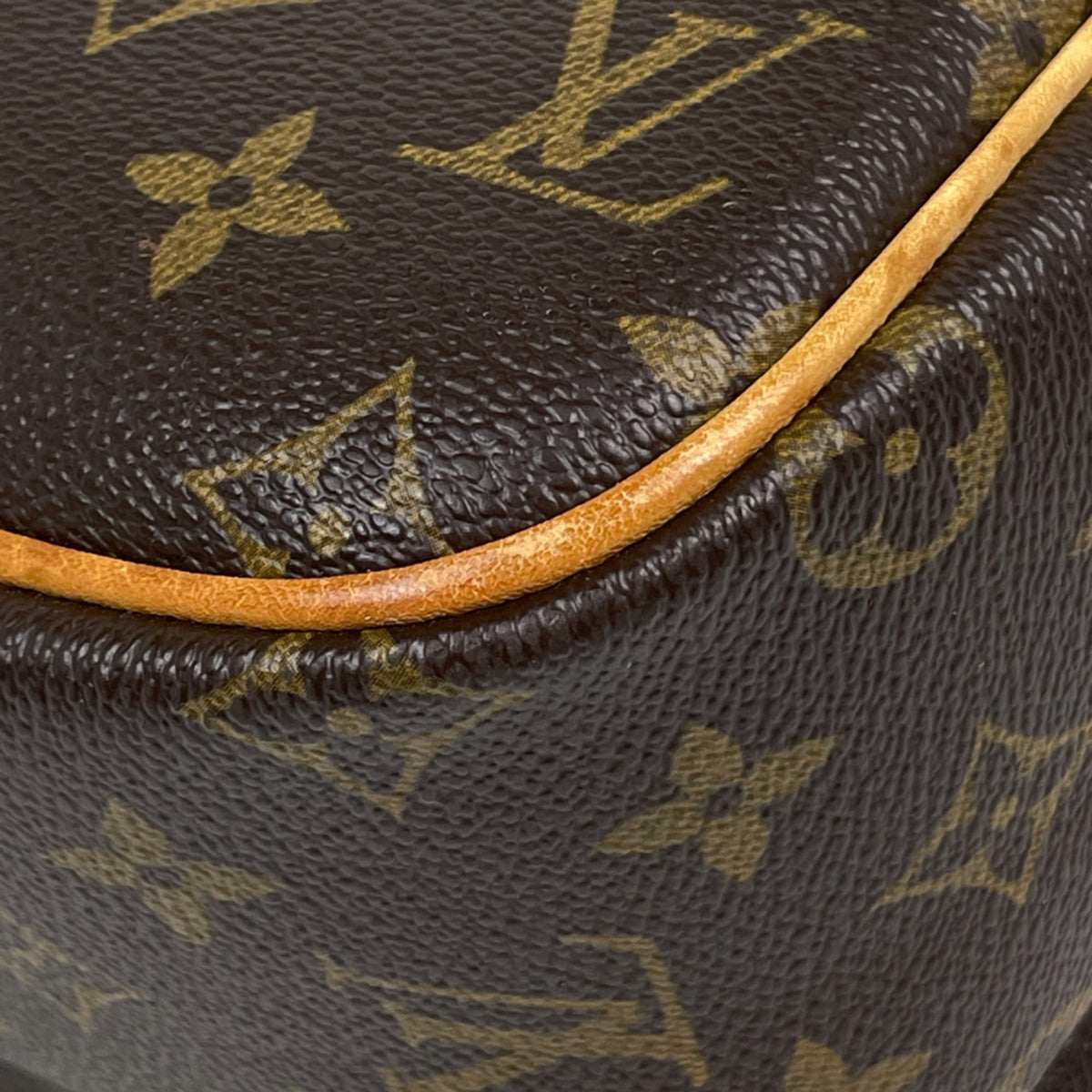 Louis Vuitton Brown Monogram Shoulder Bag (Pre-Owned)