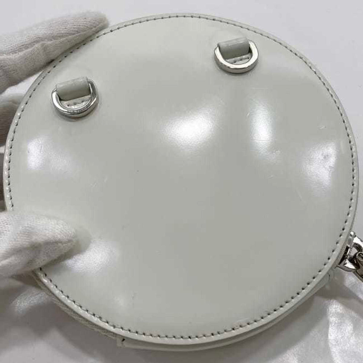 Prada White Leather Pochette Shoulder Bag (Pre-Owned)