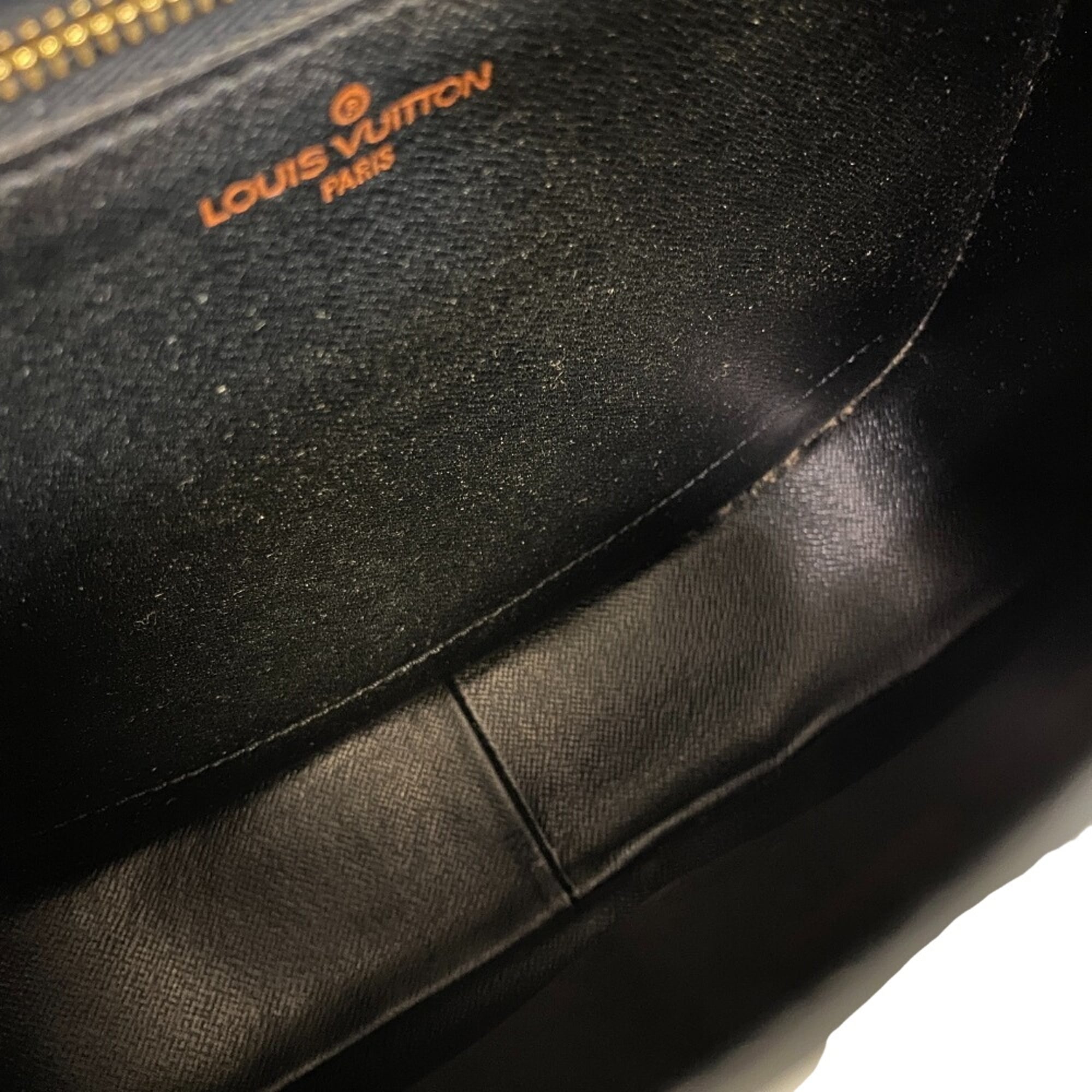 Louis Vuitton Black Noir Epi Leather Shoulder Bag (Pre-Owned)
