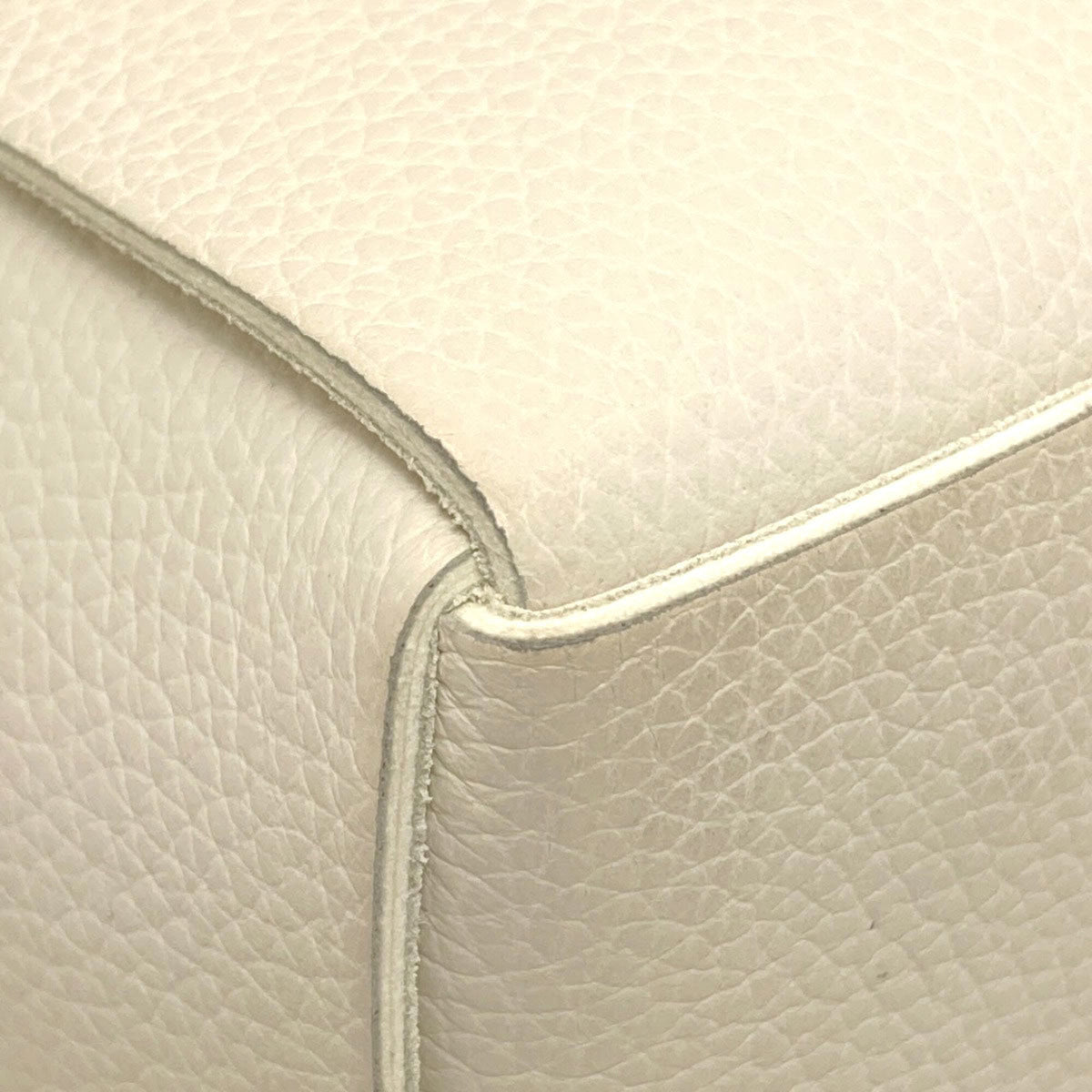 Bottega Veneta White Leather Handbag Pouch (Pre-Owned)