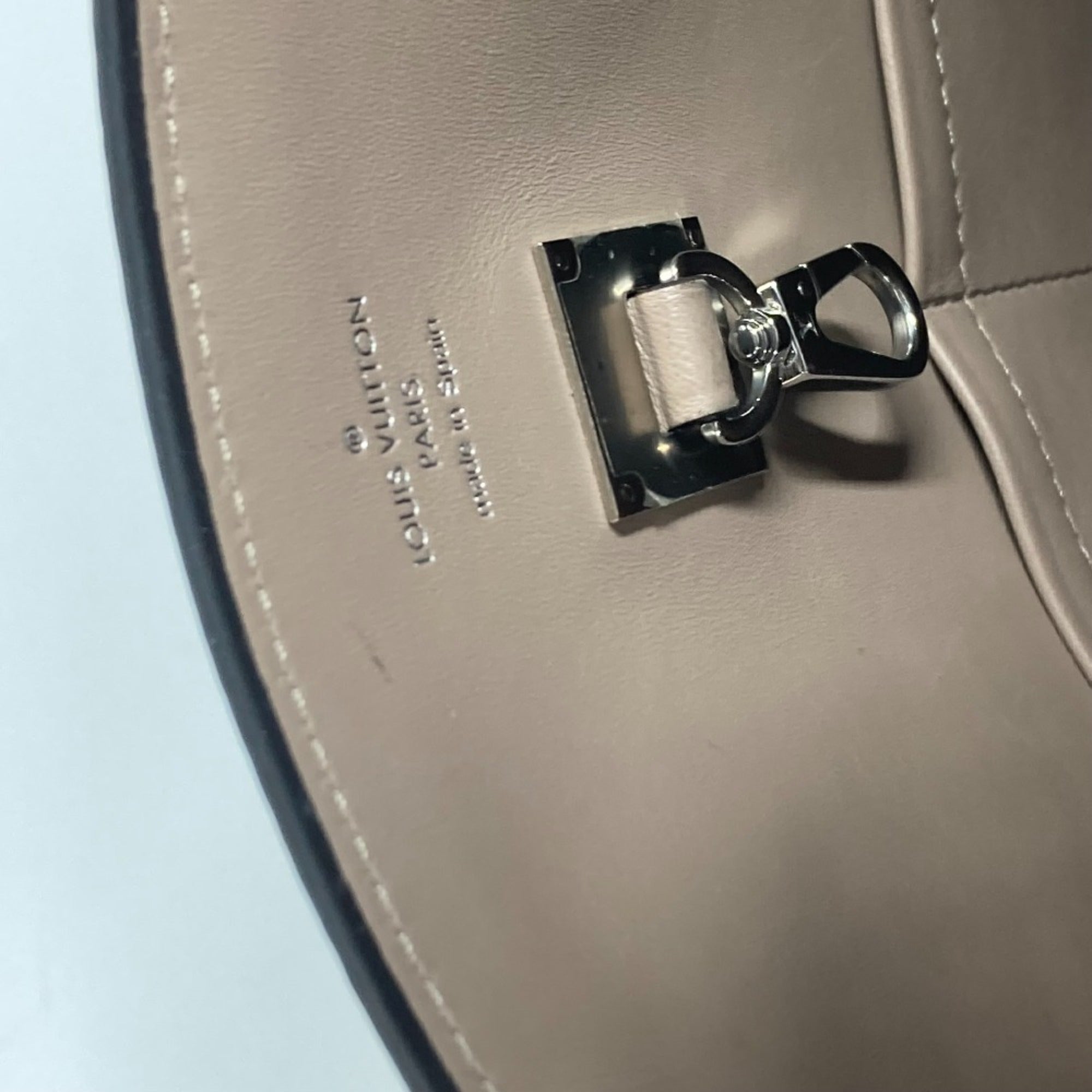 Louis Vuitton Gray Tourterelle Leather Handbag Shoulder Bag Tote Bag (Pre-Owned)