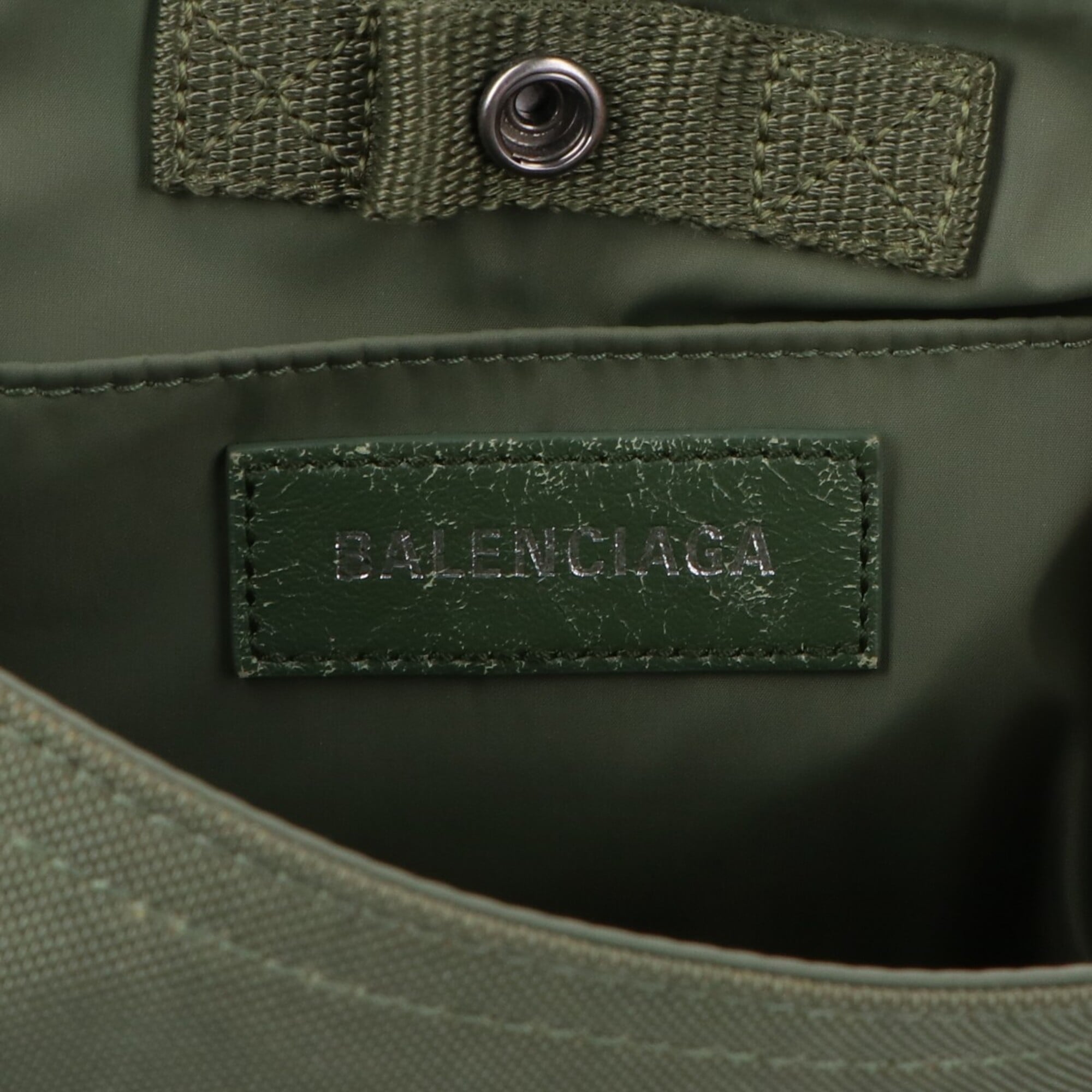 Balenciaga Khaki Nylon Messenger Bag Shoulder Bag (Pre-Owned)