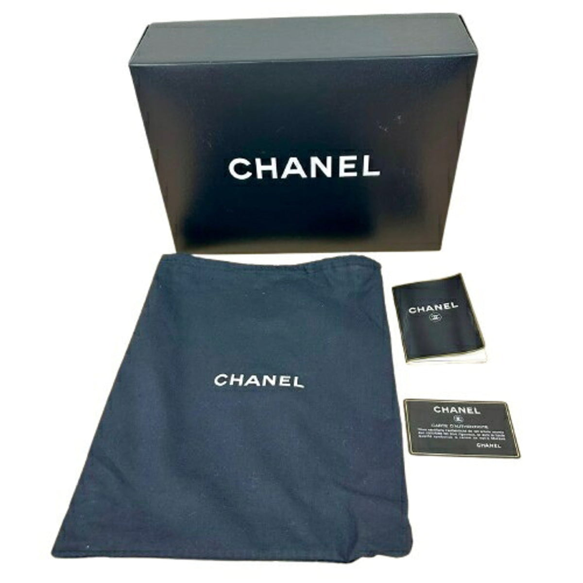 Chanel Black Leather Shoulder Bag (Pre-Owned)