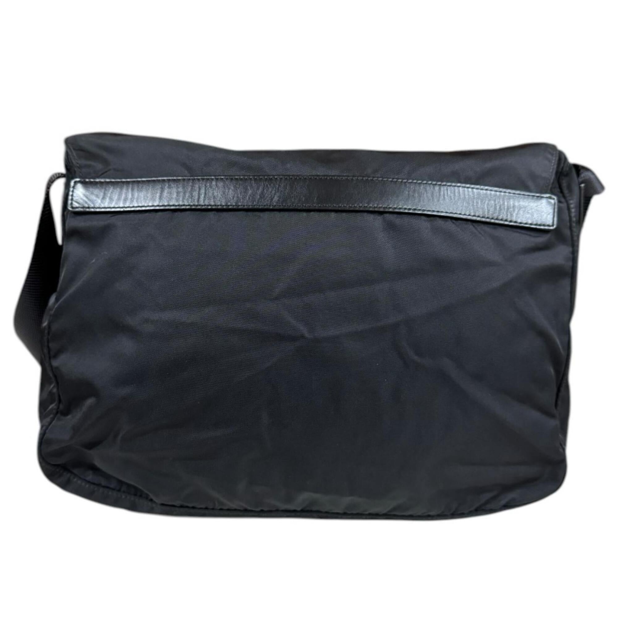 Prada Black Nylon Leather Shoulder Bag (Pre-Owned)