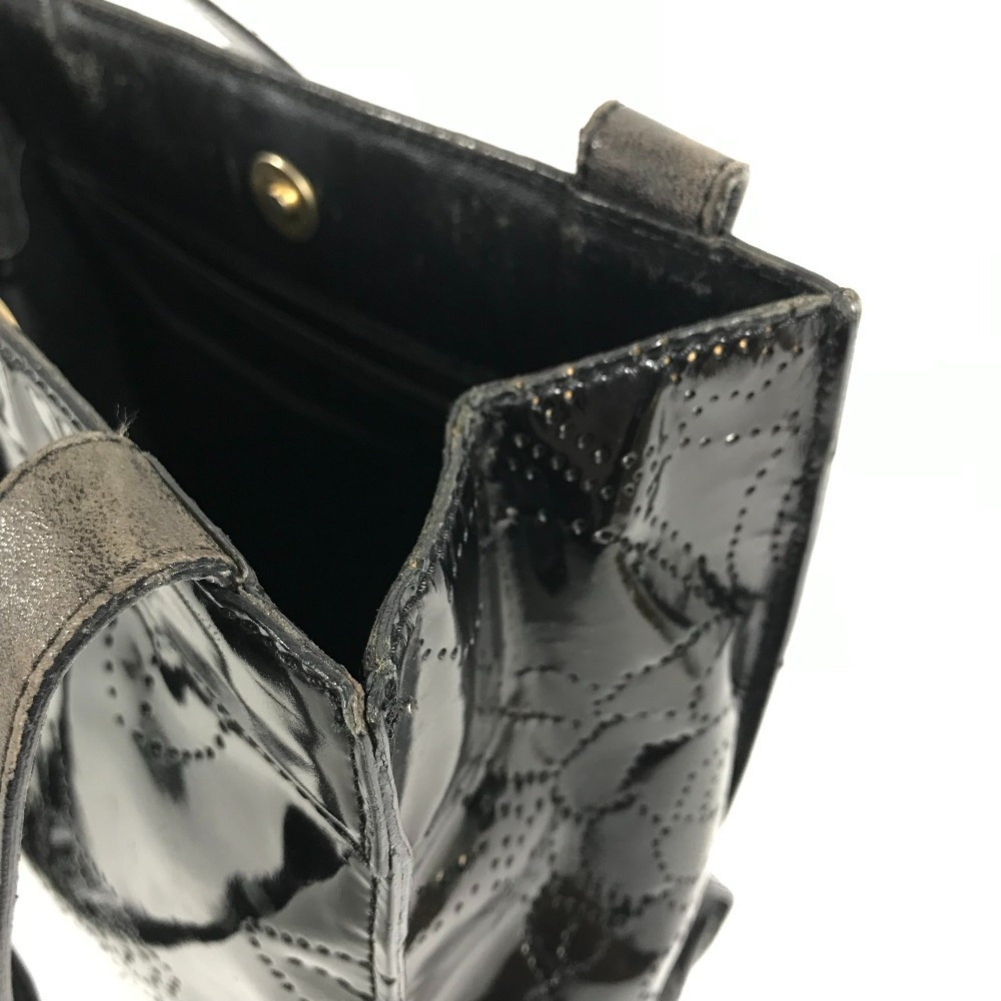 Chanel Camellia Black Patent Leather Handbag Shoulder Bag Tote Bag (Pre-Owned)
