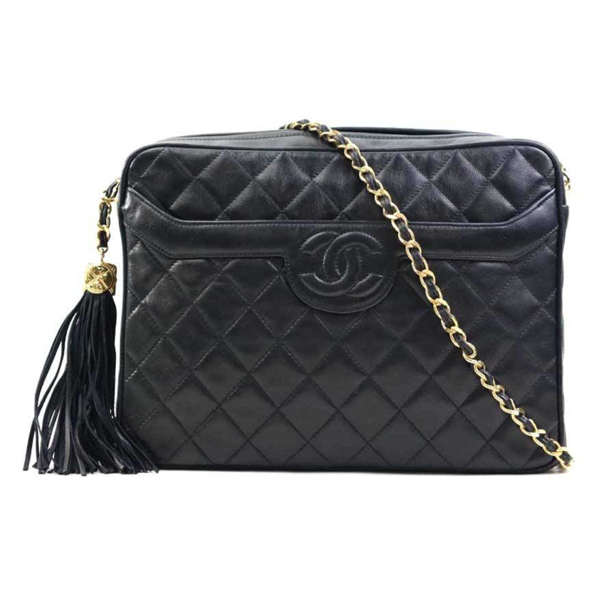 Chanel Black Leather Shoulder Bag (Pre-Owned)