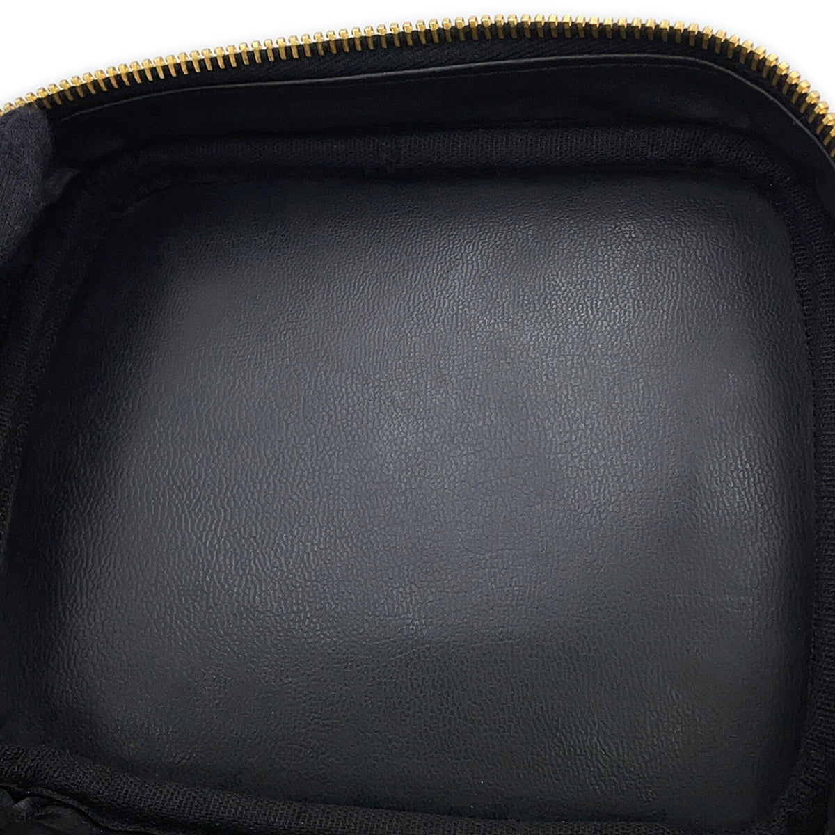 Chanel Black Grained Calfskin Handbag Pouch Vanity Bag (Pre-Owned)