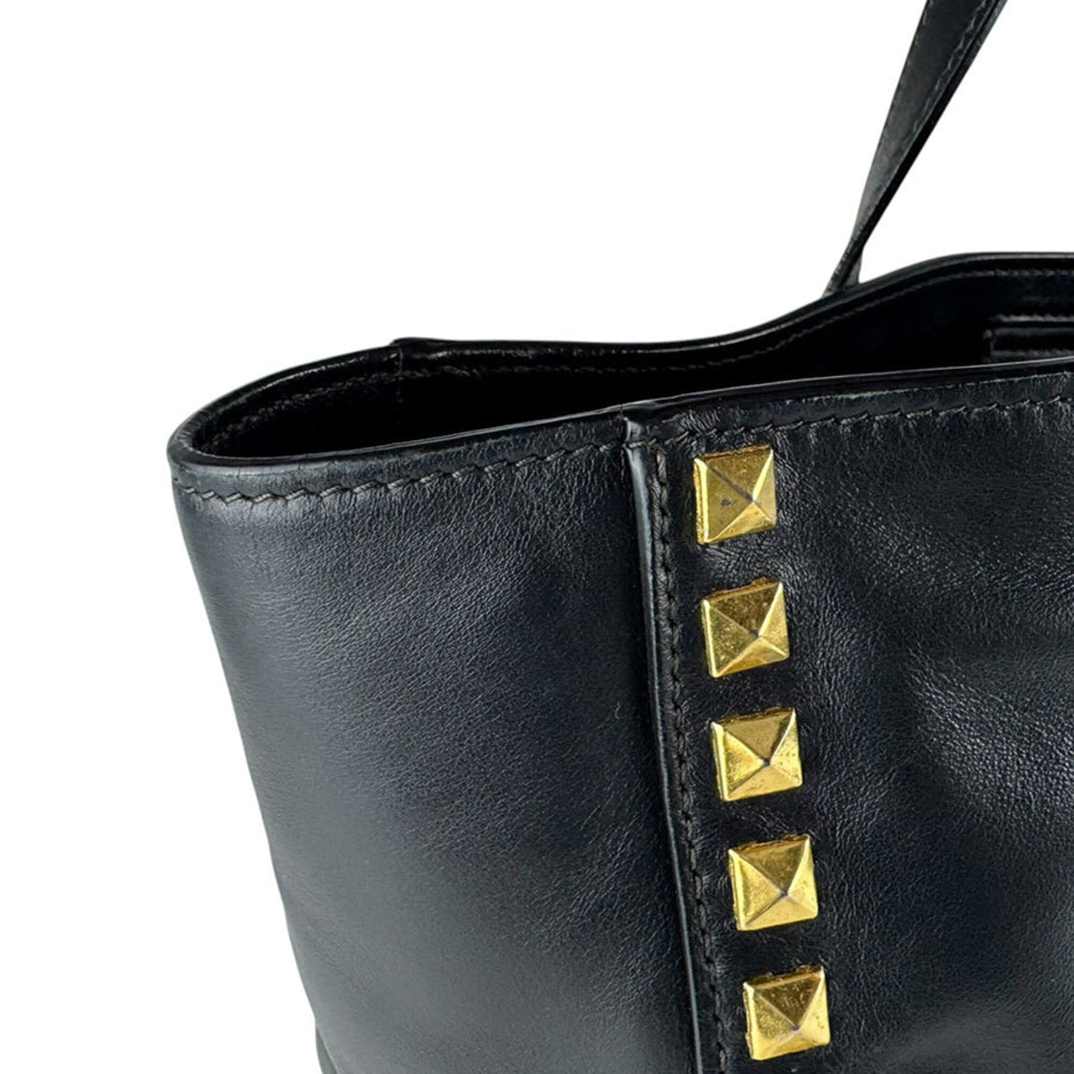 Miu Miu Black Leather Shoulder Bag (Pre-Owned)