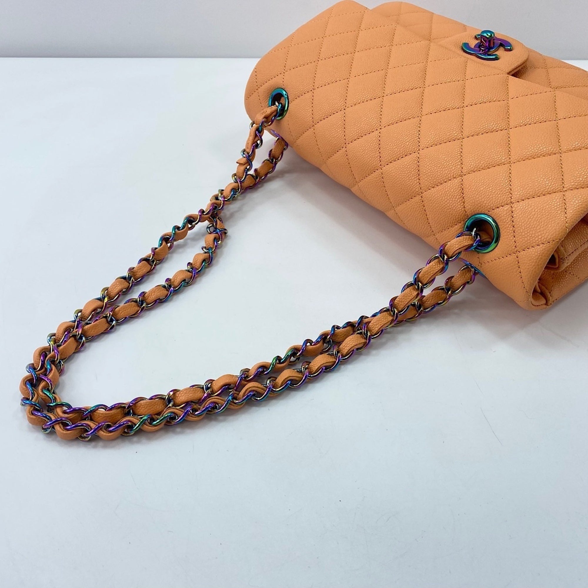 Chanel Orange Shoulder Bag (Pre-Owned)