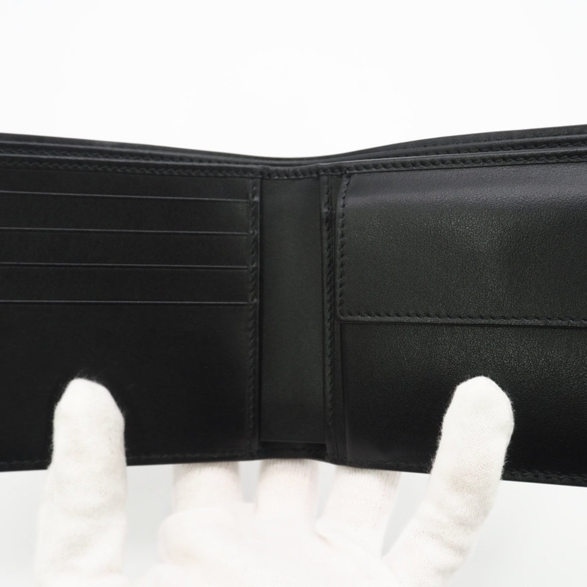 Gucci Black Leather Wallet (Bi-Fold) (Pre-Owned)