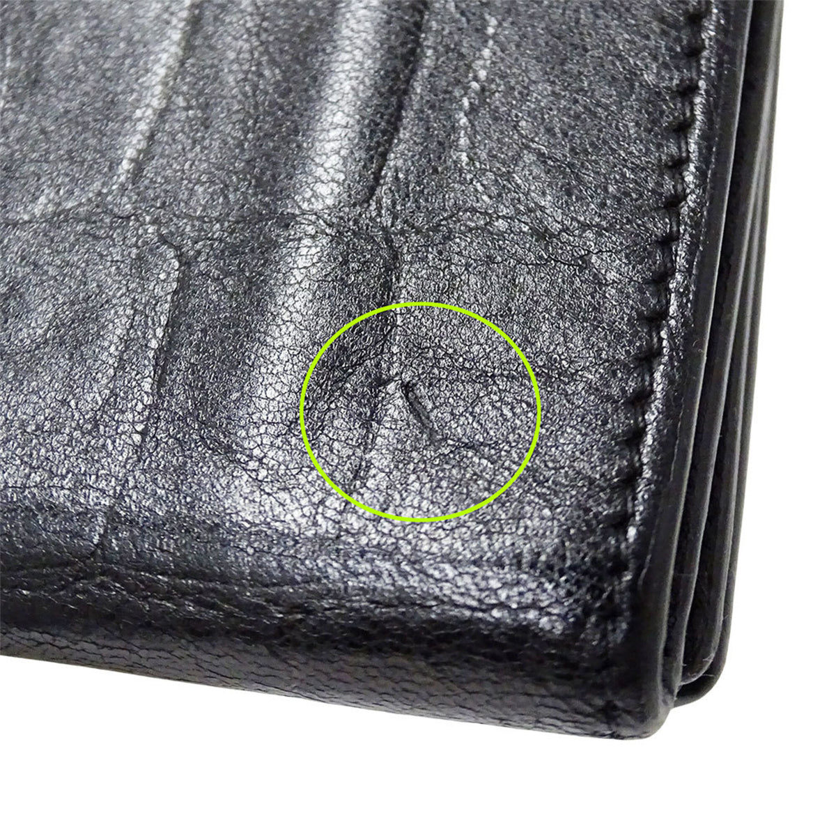 Saint Laurent Black Leather Wallet (Tri-Fold) (Pre-Owned)