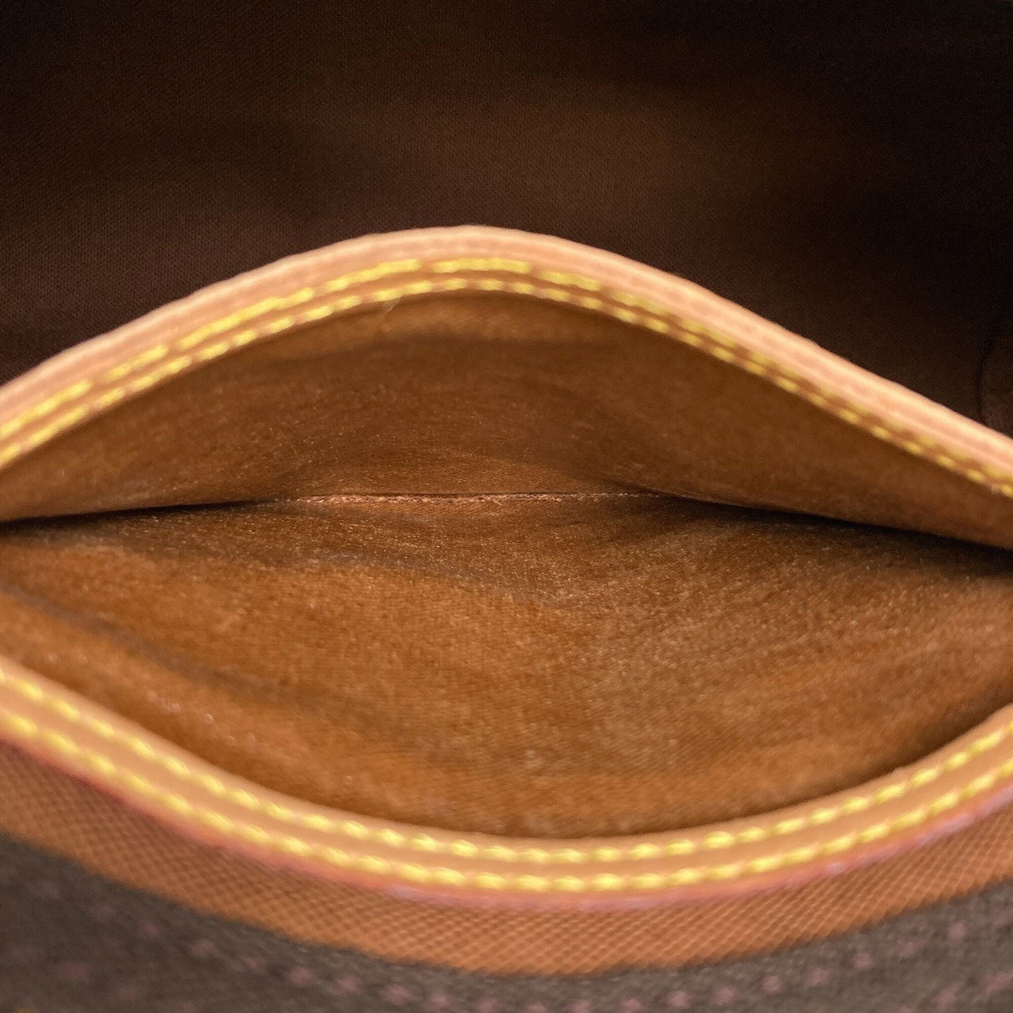 Louis Vuitton Monogram Monogram Monogram Handbag (Pre-Owned)